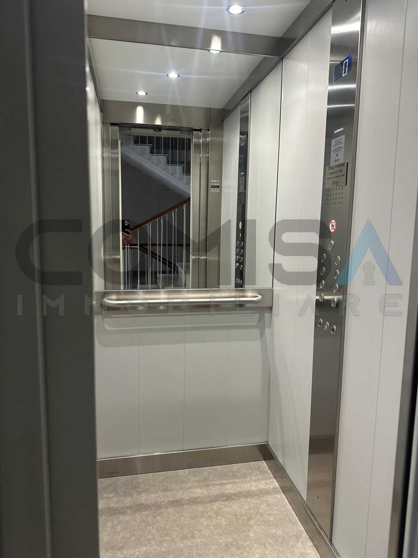 LUGANO - BESSO 3,5-Zimmer-Wohnung, renovierungsbedürftig - Foto 10 von 10