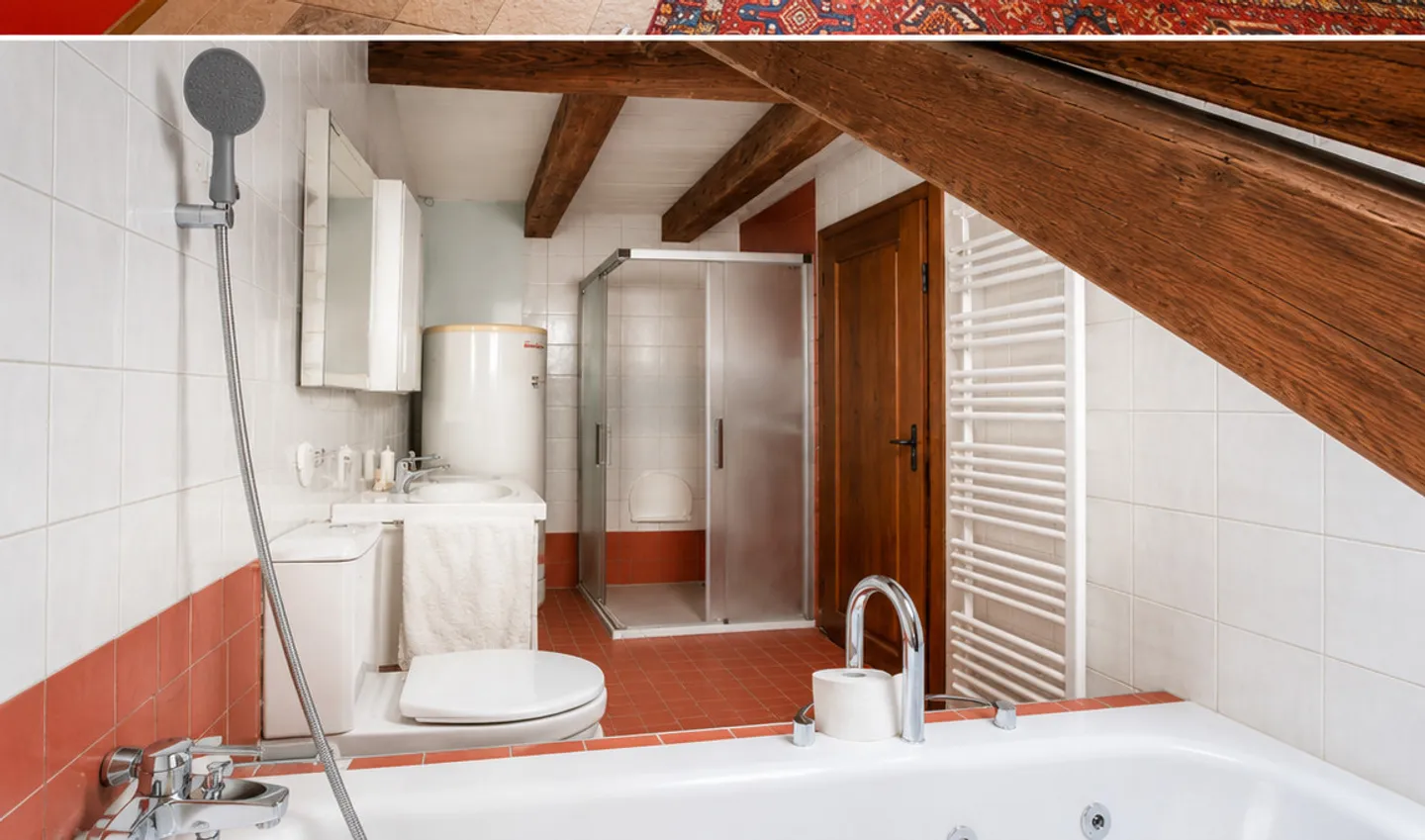 For sale in the heart of the Old Town of Fribourg a magnificent penthouse - Photo 7 of 10