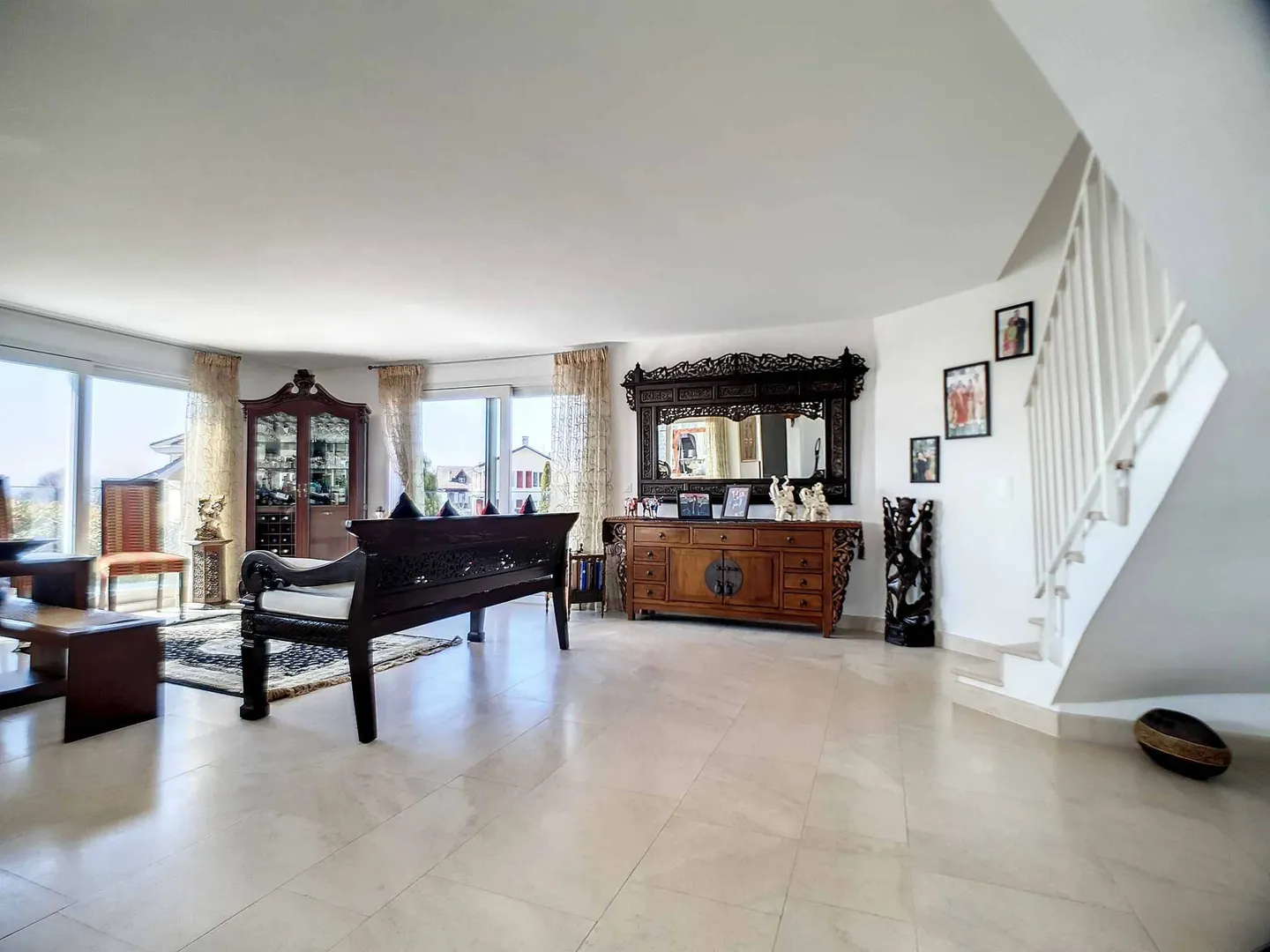 Duplex con giardino adiacente alla Scuola Internazionale di Losanna (Rendimento 4%) - Foto 5 di 13