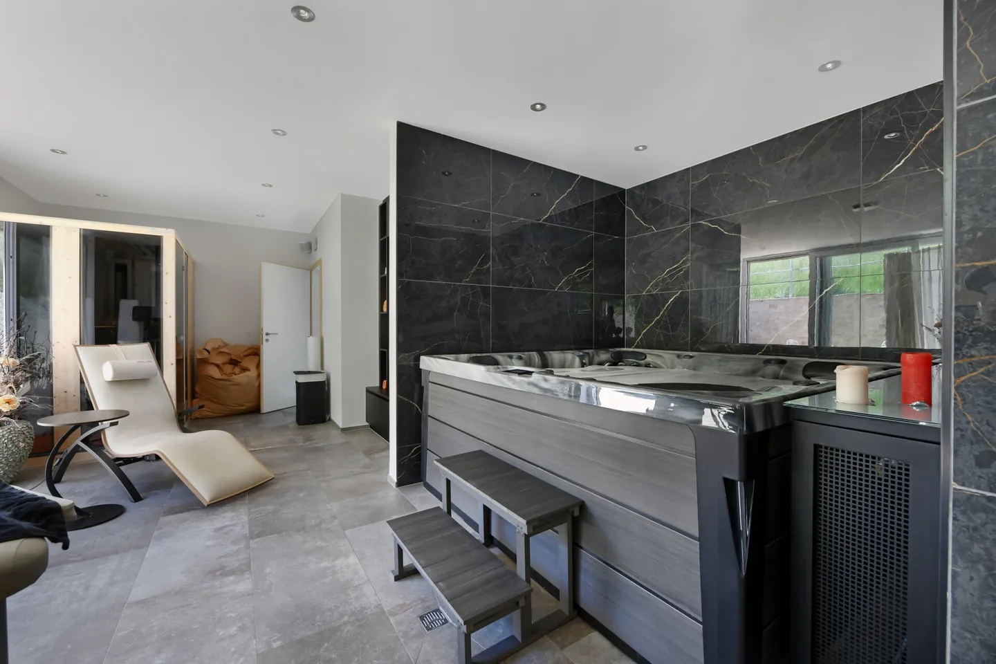 Vivere con vista: Casa da sogno con appartamento e oasi benessere - Foto 26 di 46