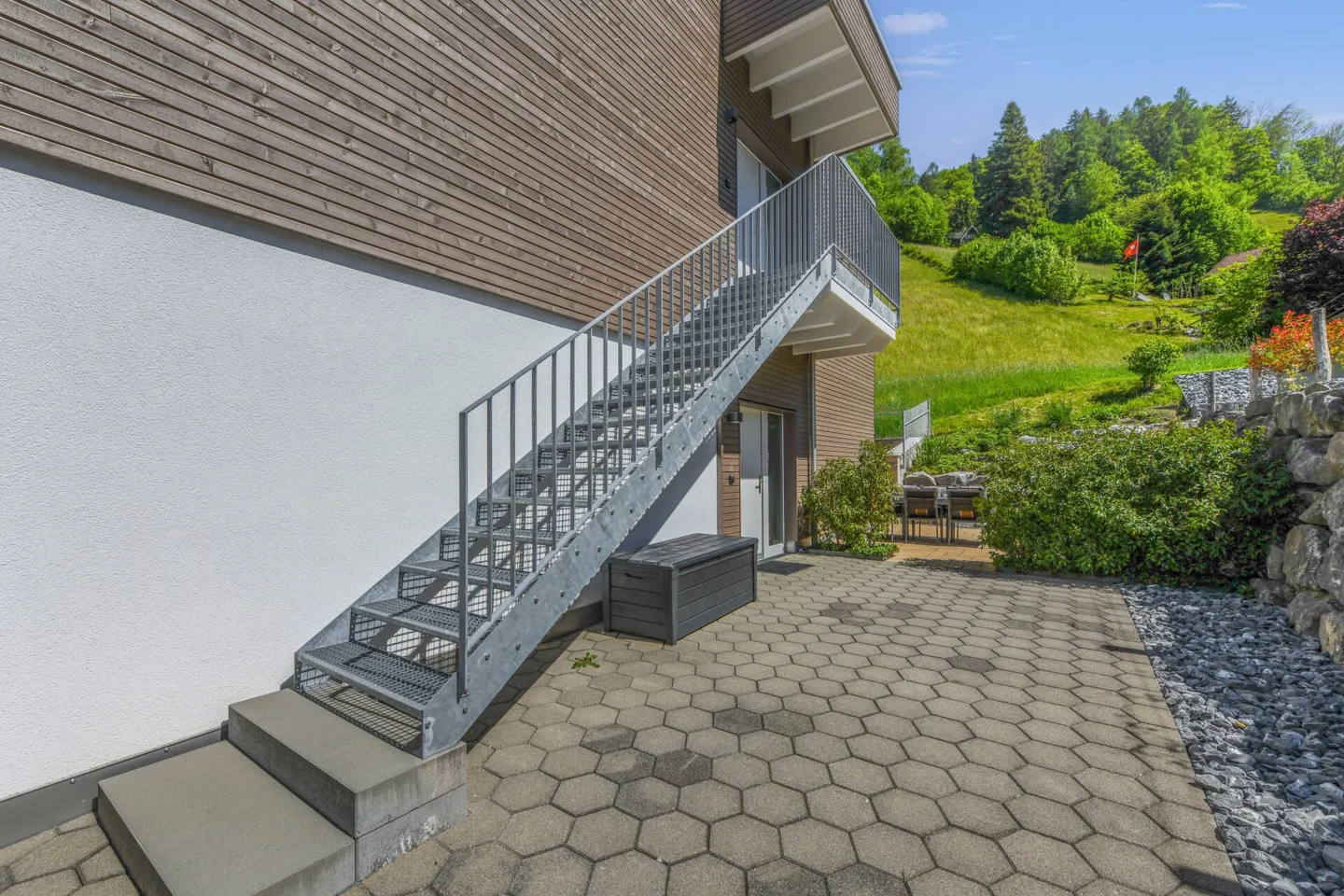 Vivere con vista: Casa da sogno con appartamento e oasi benessere - Foto 30 di 46