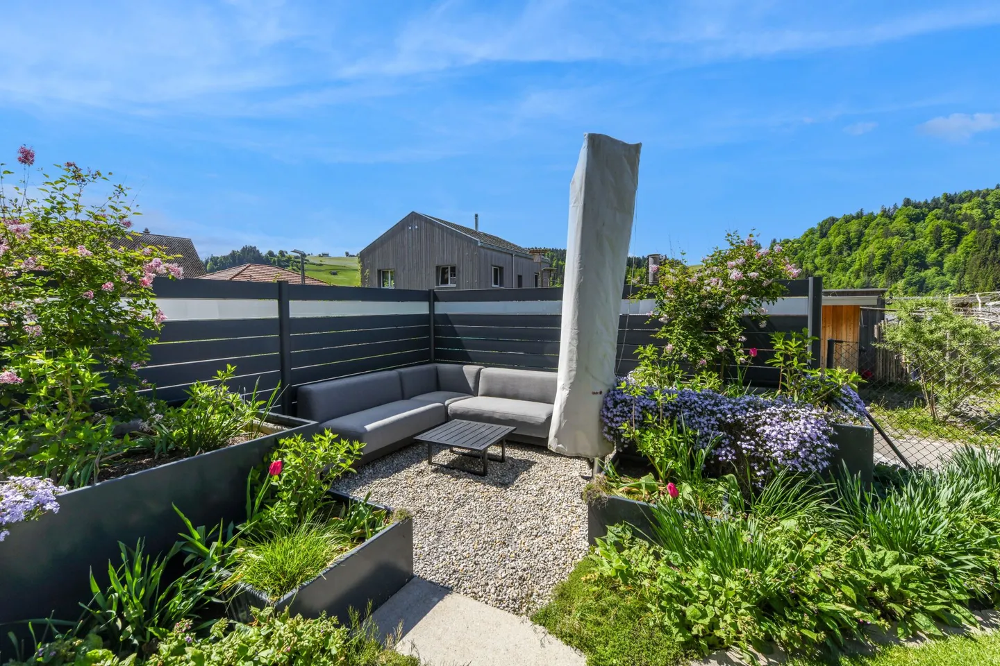 Vivere con vista: Casa da sogno con appartamento e oasi benessere - Foto 13 di 46