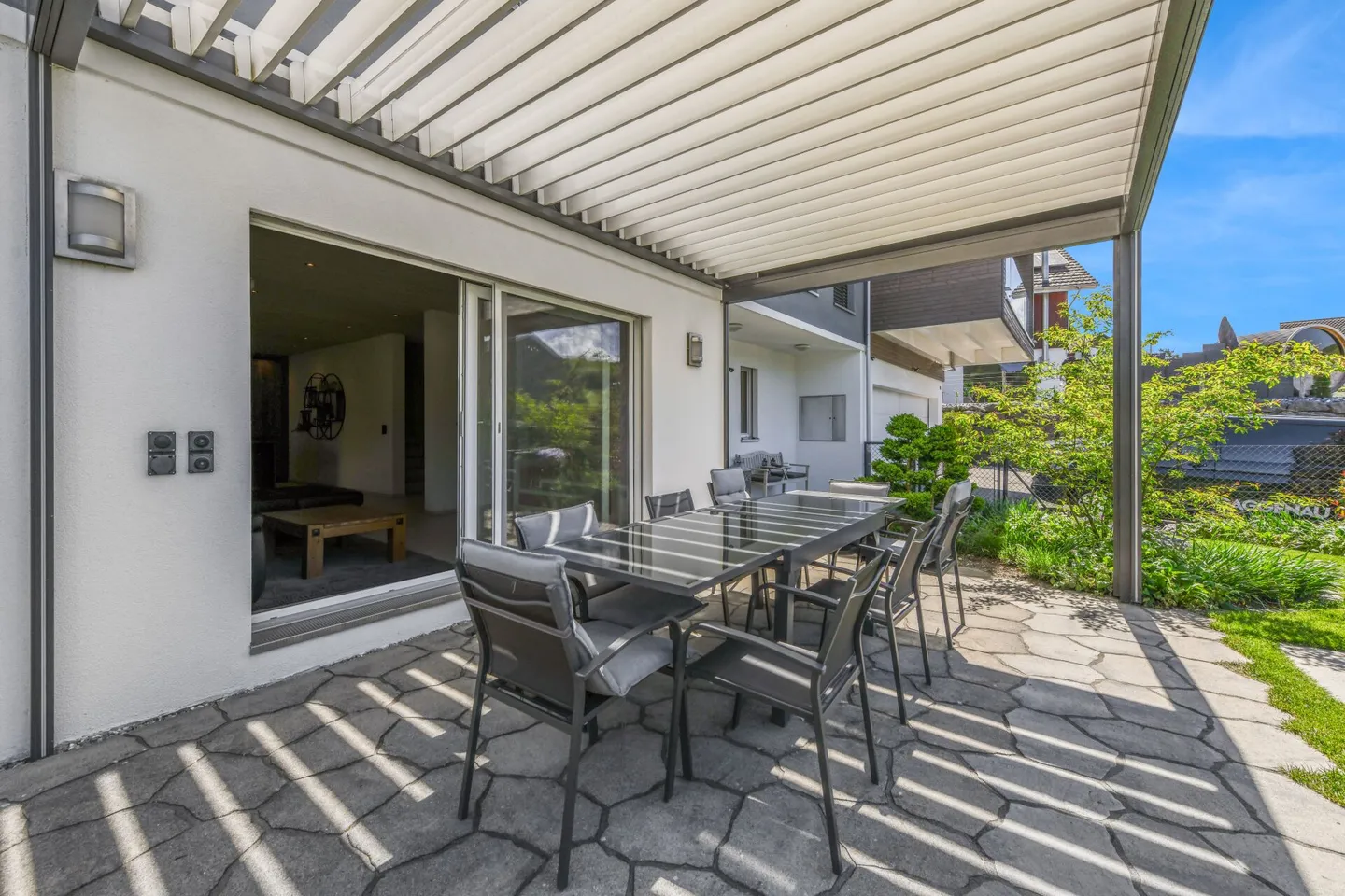 Vivere con vista: Casa da sogno con appartamento e oasi benessere - Foto 11 di 46