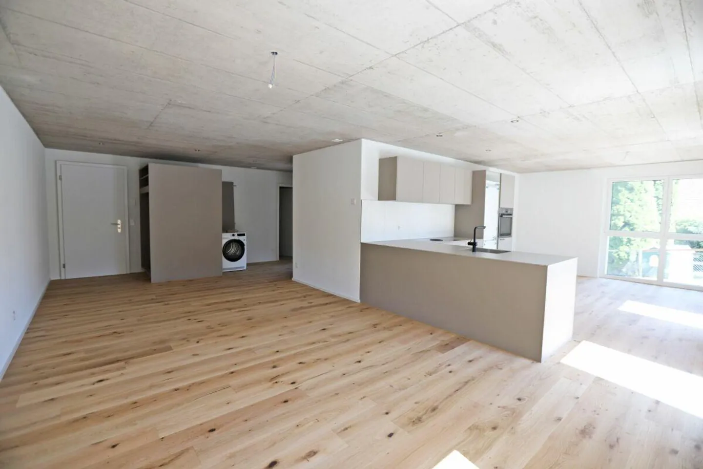 Löwengasse 2.0 - Charming Living in New Building - Photo 2 of 8