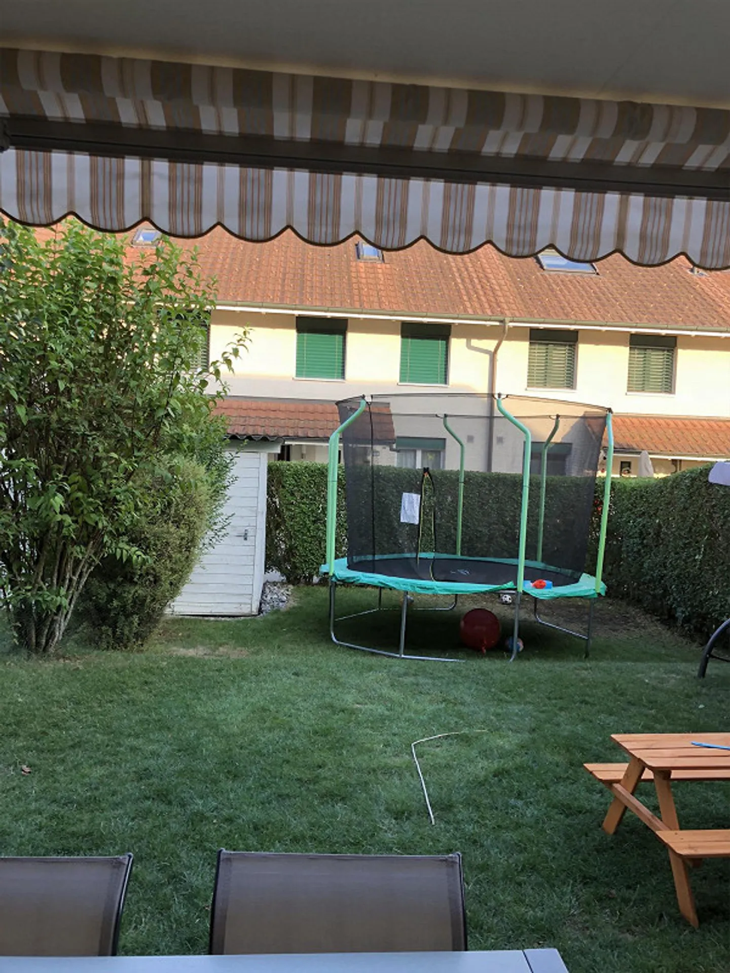 Appartamento attraente di 3,5 stanze con area giardino - Foto 1 di 10