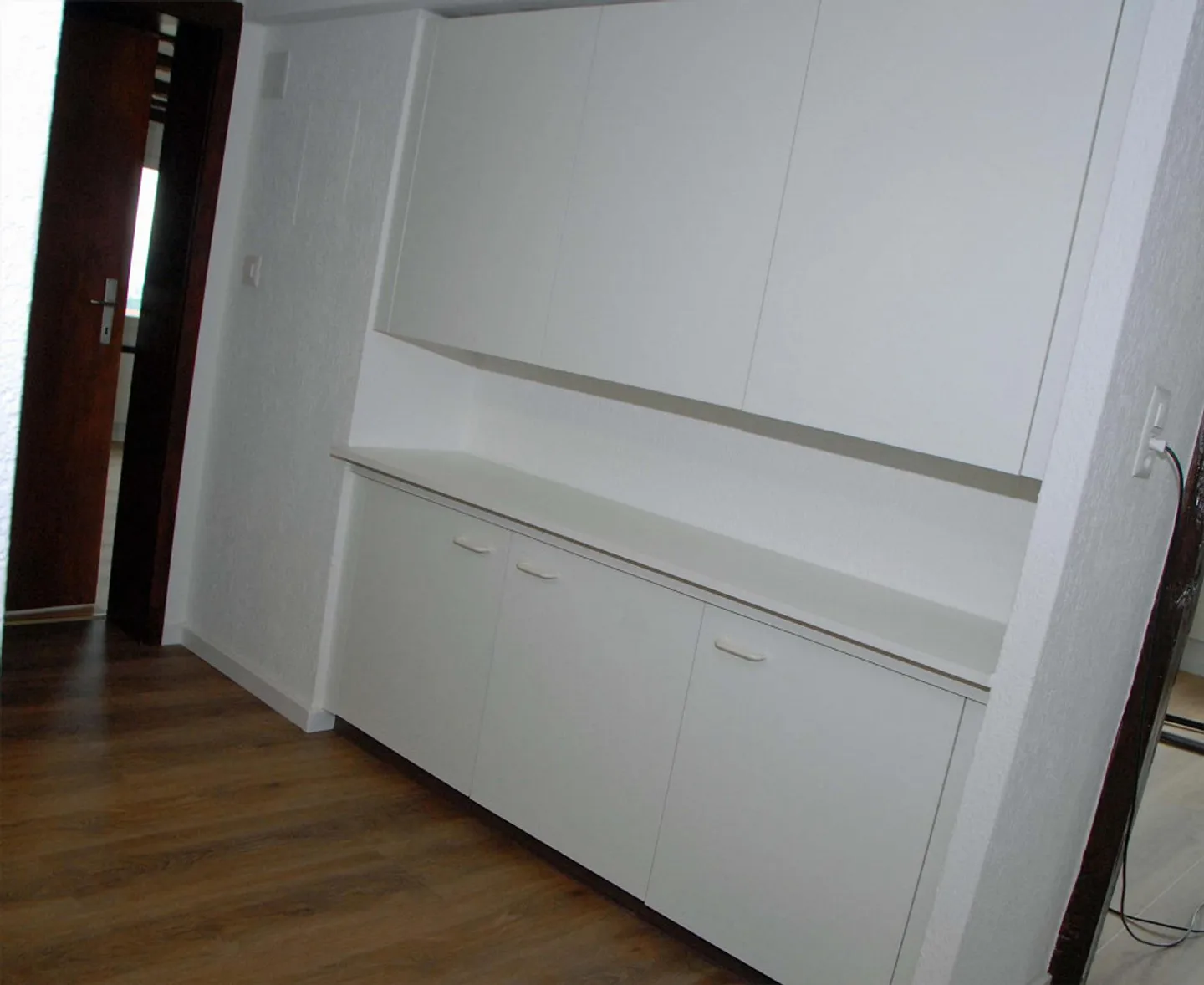 Freshly renovated apartment - Photo 5 of 12