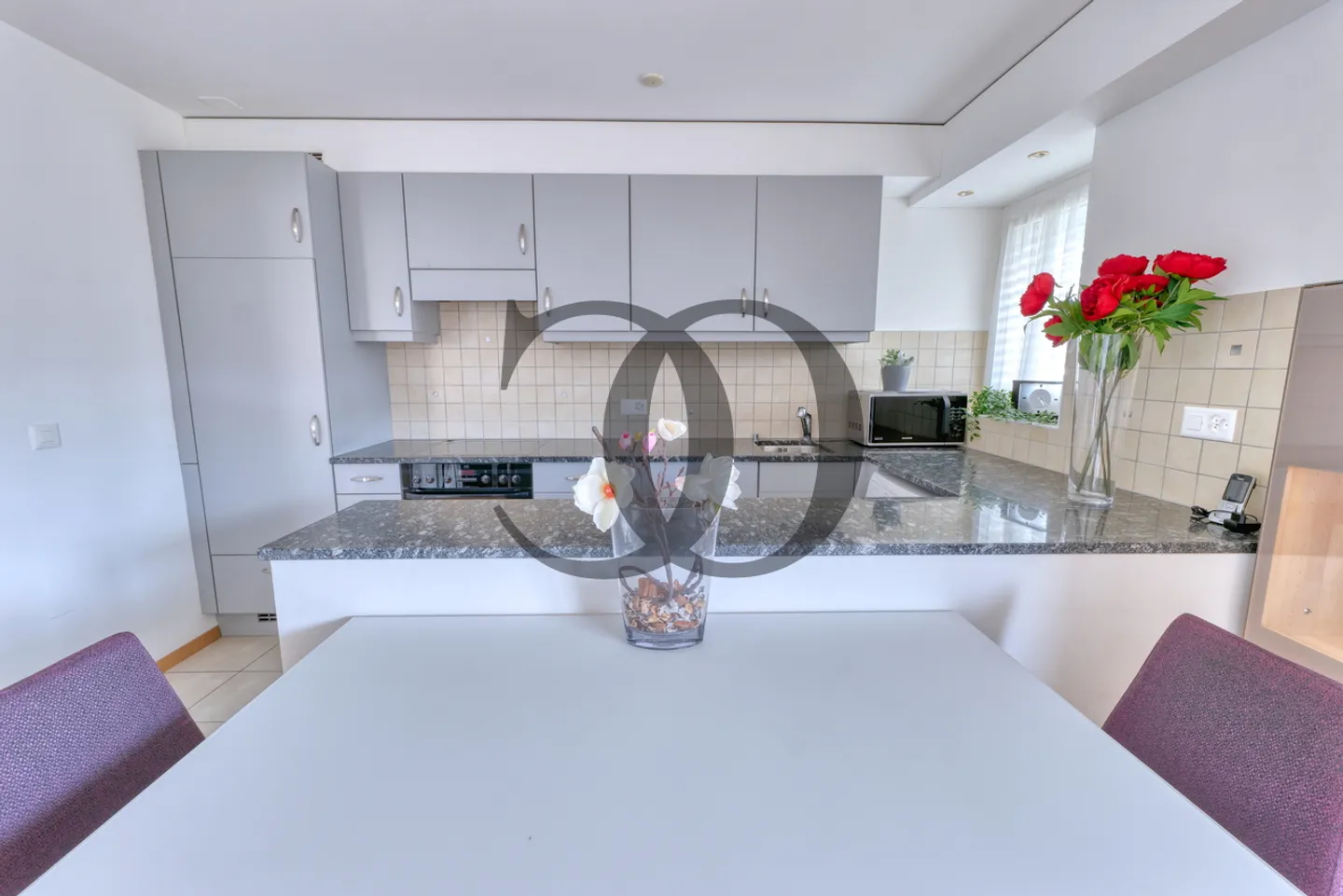 Superbo appartamento di 3,5 locali con balcone e vista - Foto 1 di 12