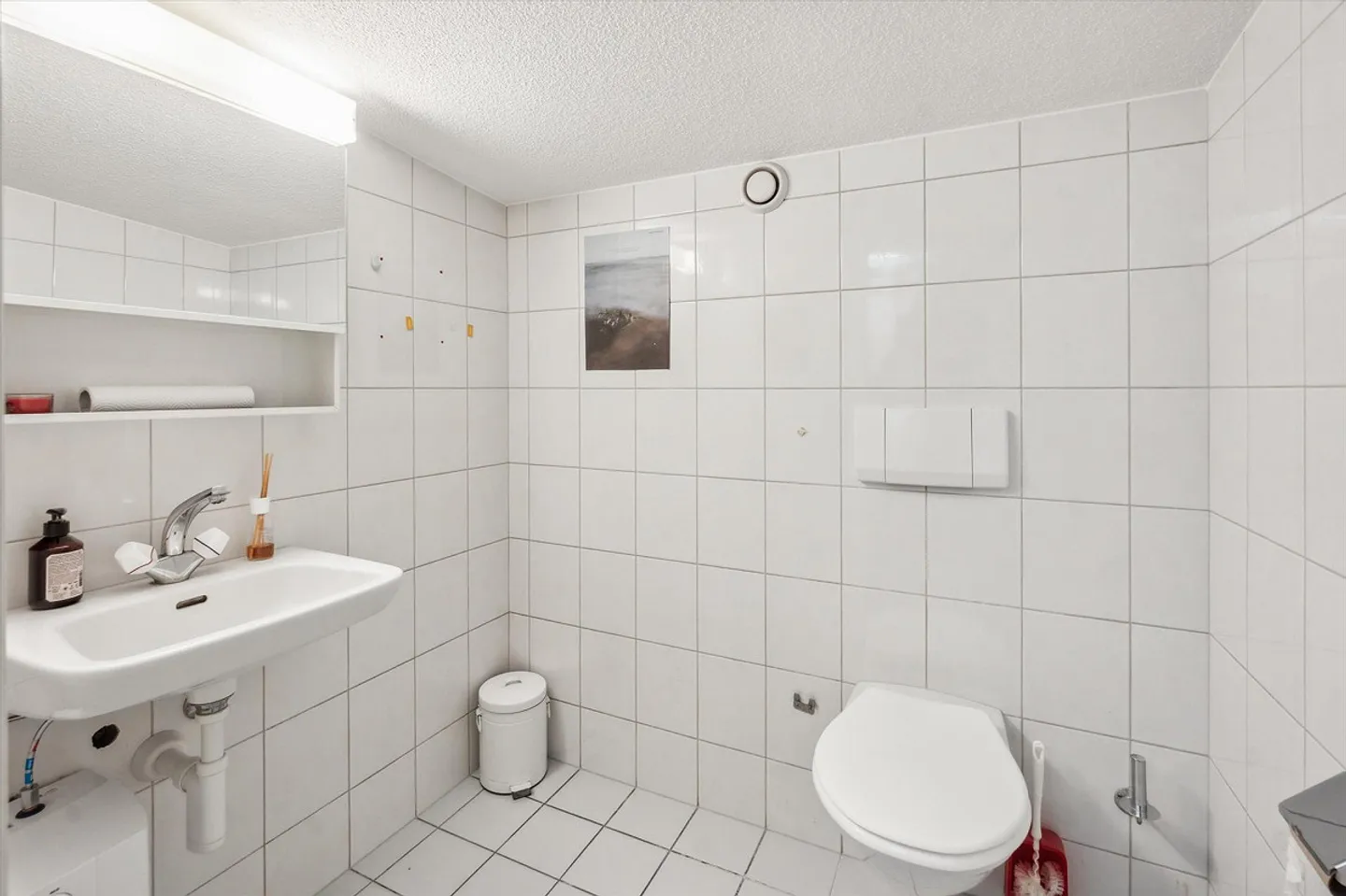 Attractive Shop and Commercial Space in a Central Location - 430m2 - Photo 8 of 13