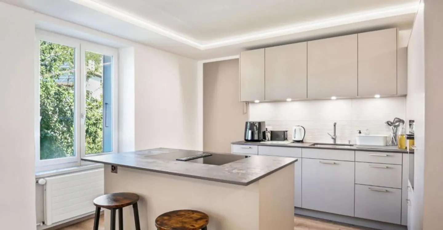 Sonvilier, renovated 5.5-room house with rental space - Photo 2 of 13
