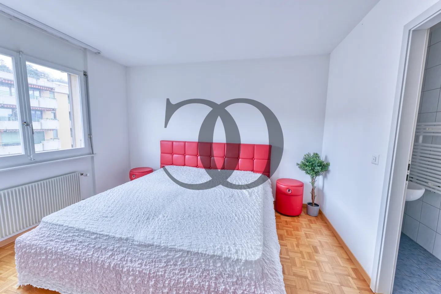 Superbo appartamento di 3,5 locali con balcone e vista - Foto 5 di 12