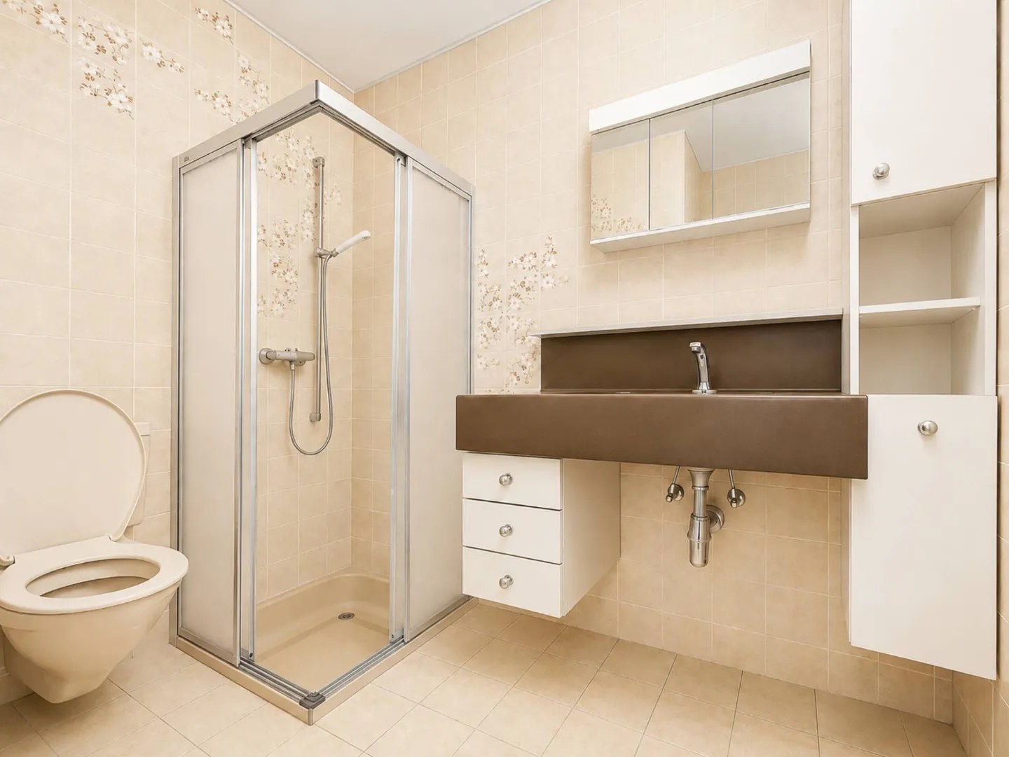 6.5-room villa with independent studio - Photo 7 of 8