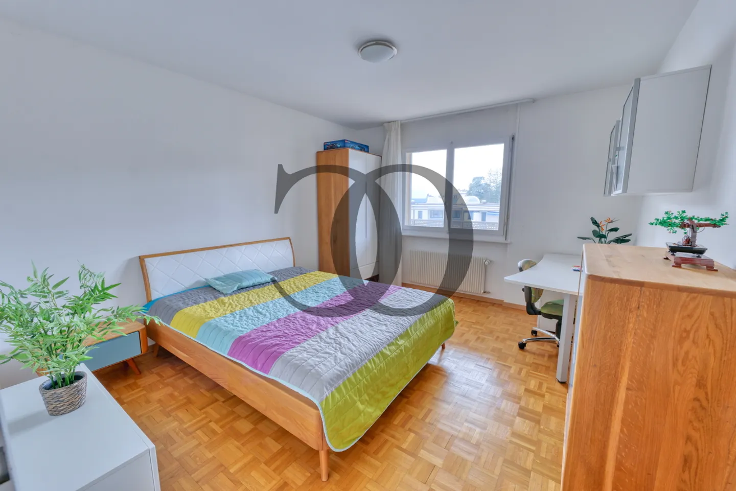 Superbo appartamento di 3,5 locali con balcone e vista - Foto 8 di 12