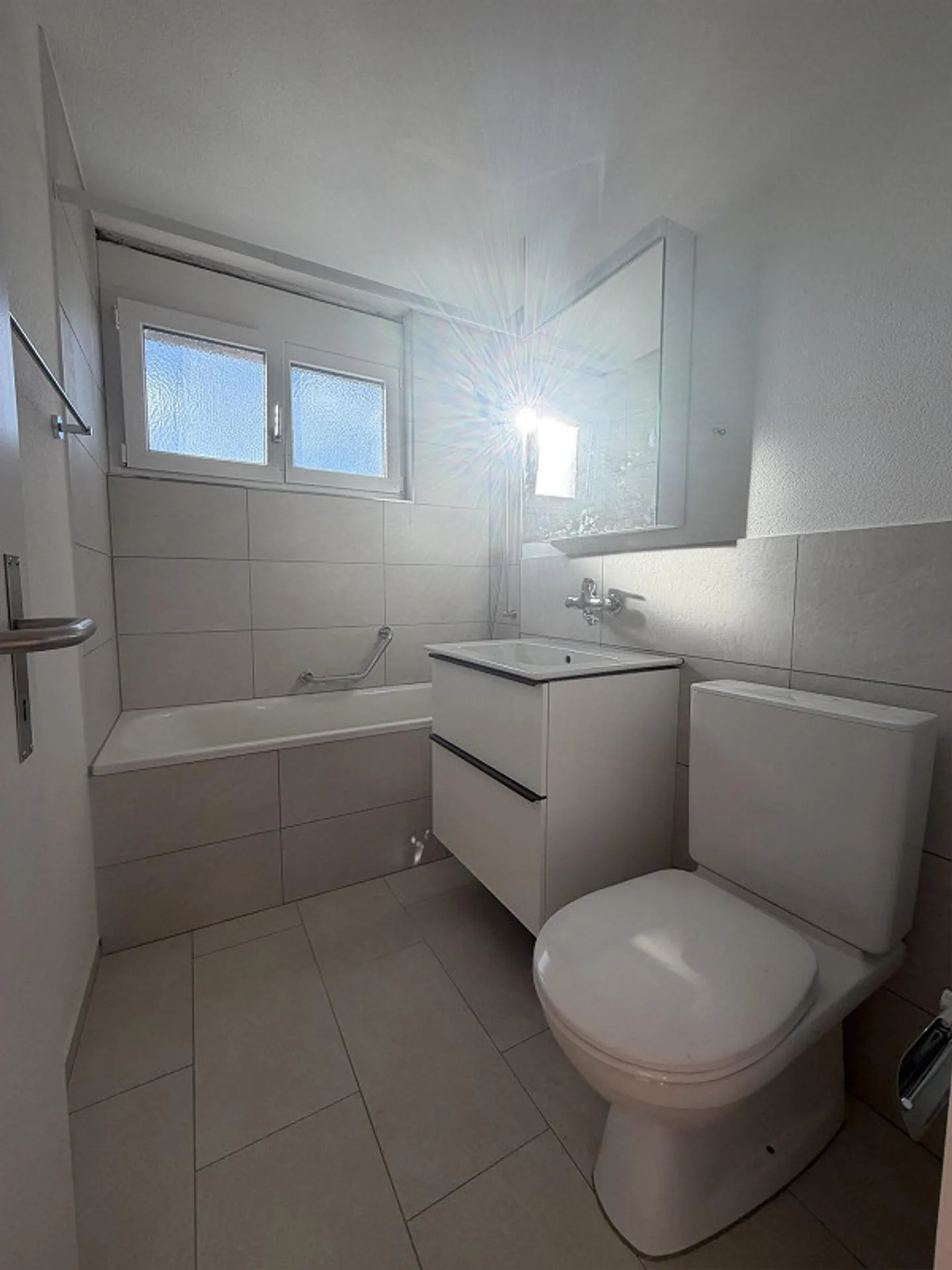Renovierte Wohnung mit Balkon - Foto 3 von 14