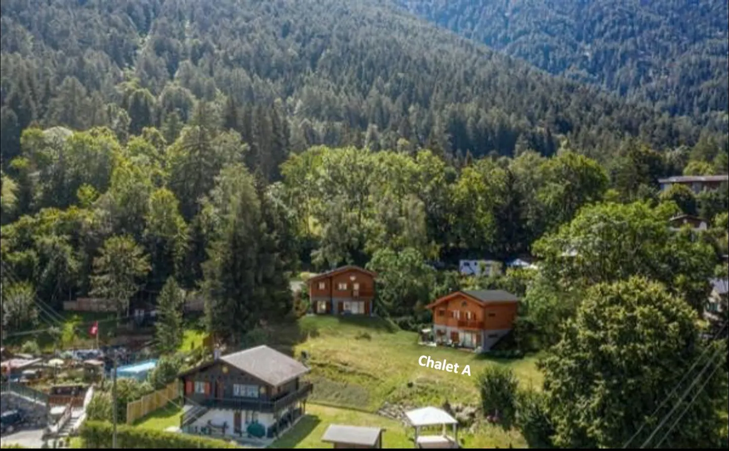 Nuovo chalet in un ambiente privilegiato, accessibile come seconda casa - Foto 1 di 10