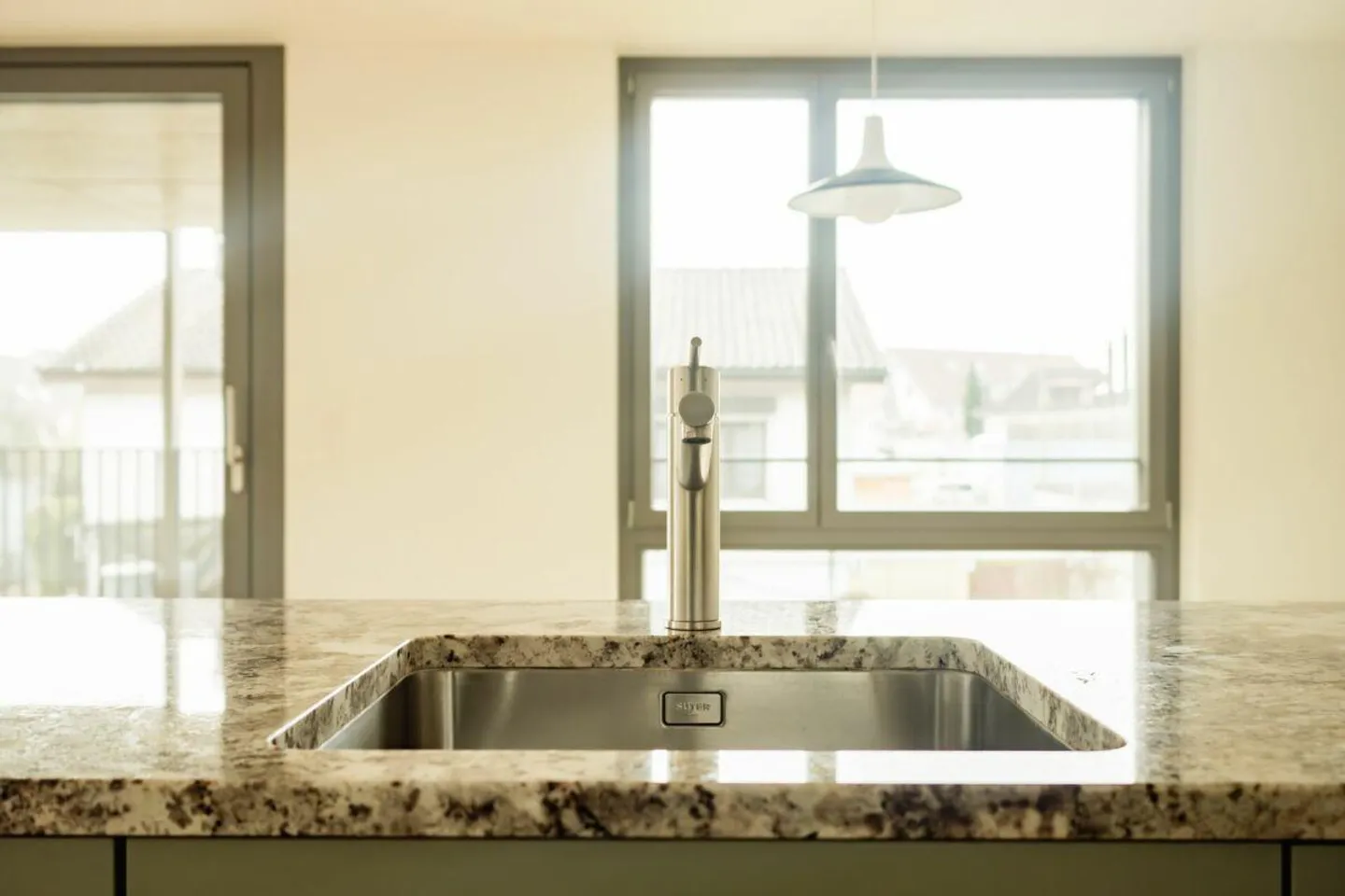 Appartement moderne au cœur de Seedorf BE - Photo 3 sur 12