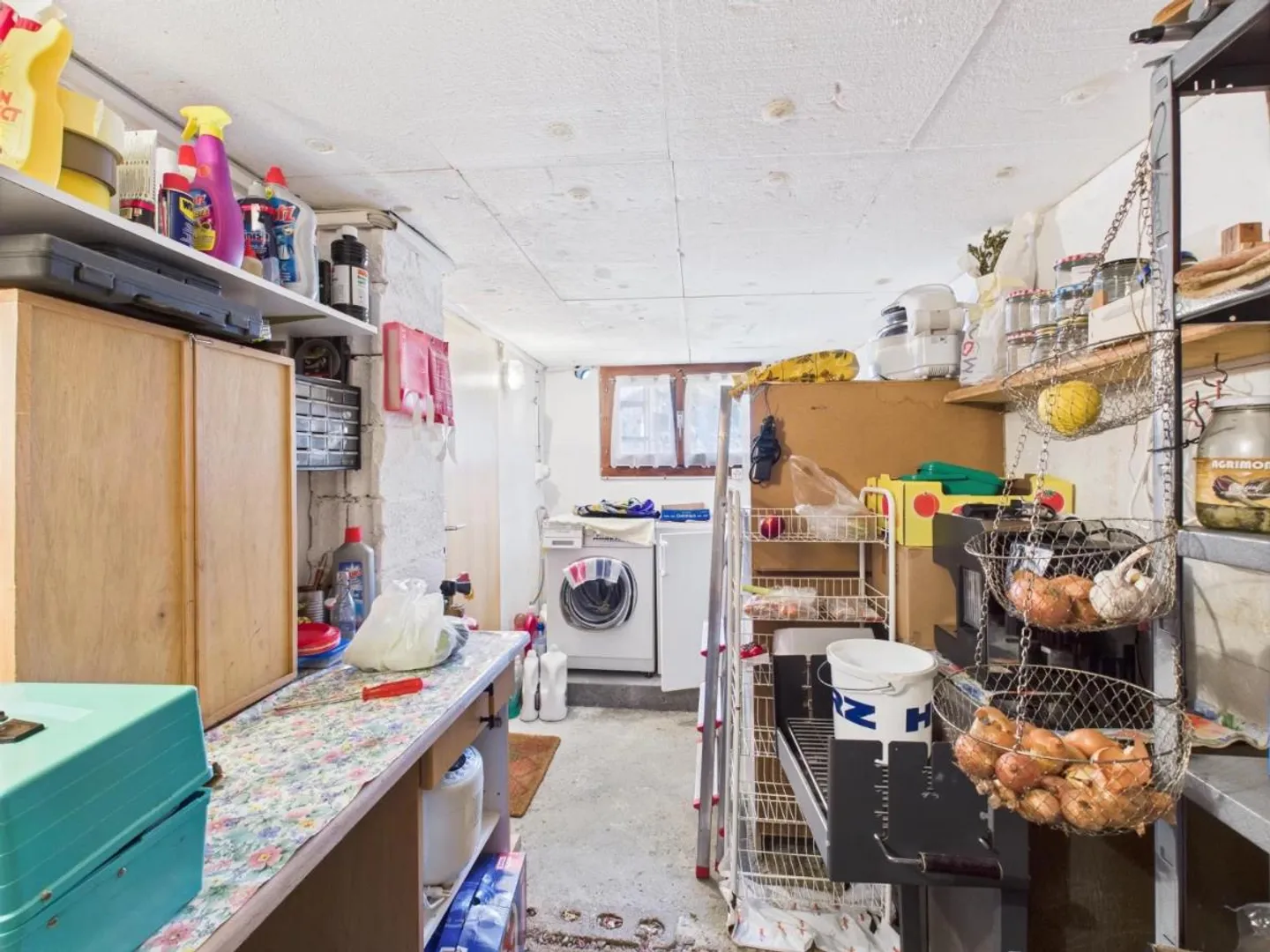 Cozy chalet with panoramic views in the Valais mountains - Photo 9 of 9