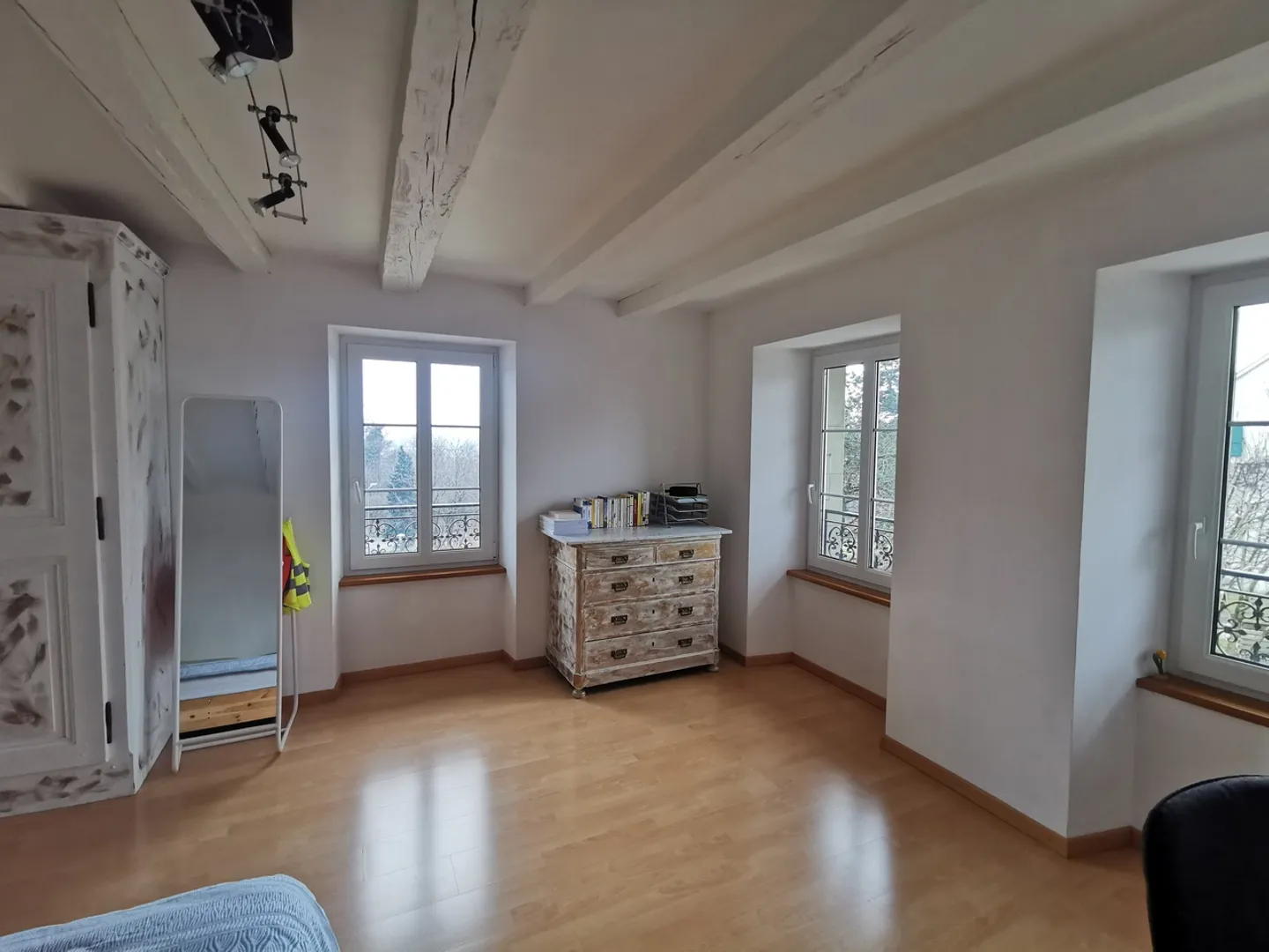 Charming room in a shared apartment close to EPFL and UNIL - Photo 2 of 5