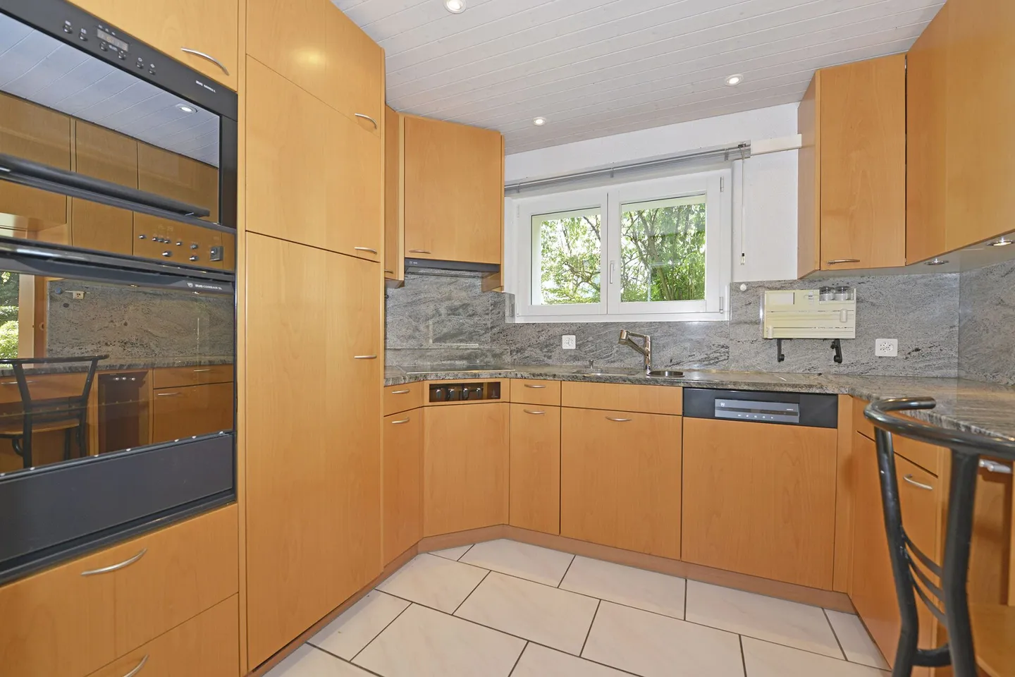 Casa a schiera di 6,5 stanze con giardino - Foto 8 di 20