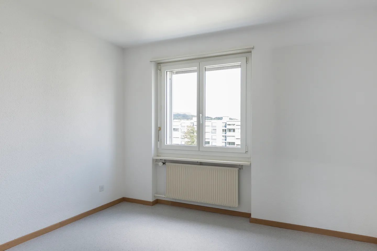 Apartment for rent - Photo 6 of 9