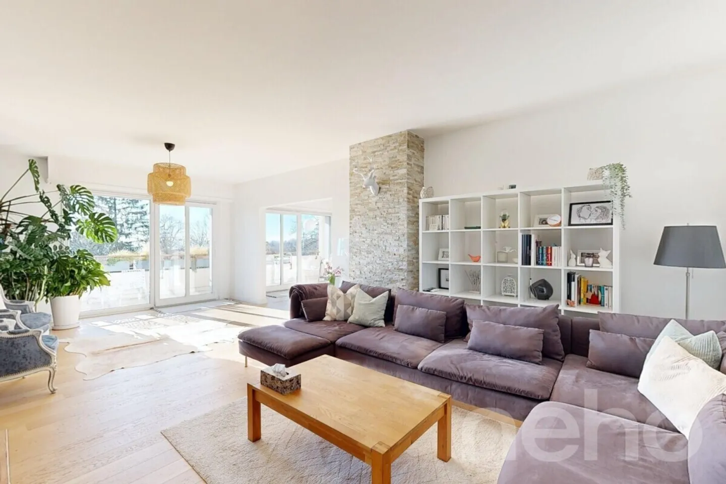 Appartamento luminoso con 4 camere da letto, balconi e vista libera - Foto 10 di 12