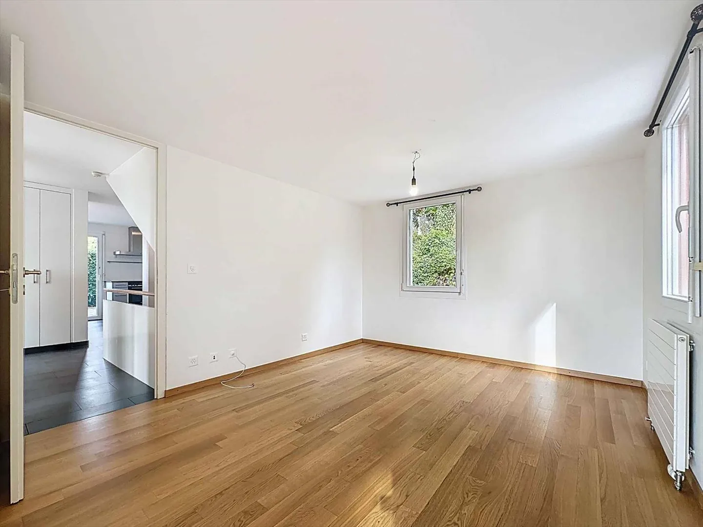 Villa individuelle de 7.5 pièces à deux pas du village - Photo 6 sur 13