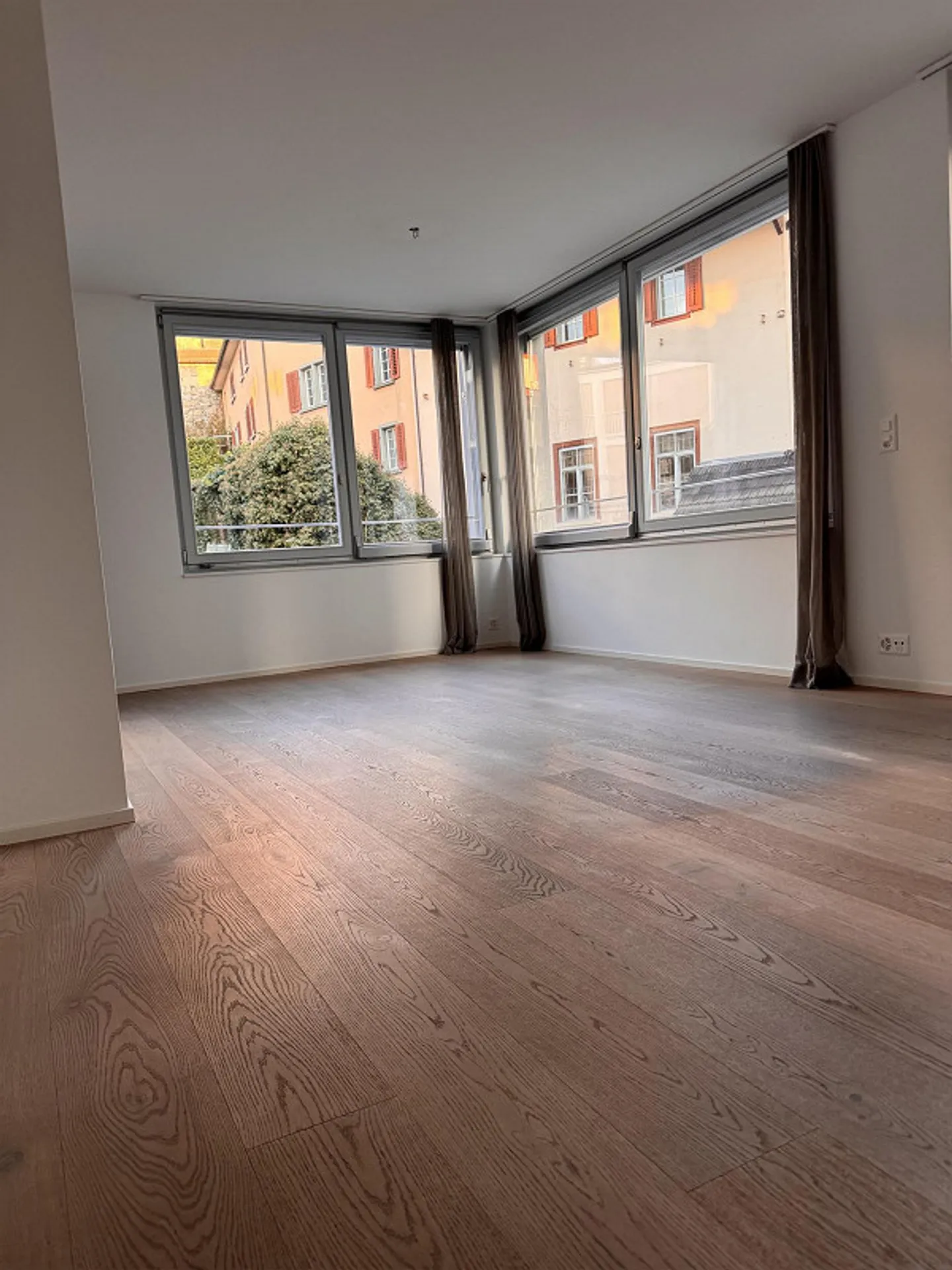 Appartamento 3.5 stanze nella città vecchia di Zug - Foto 3 di 7