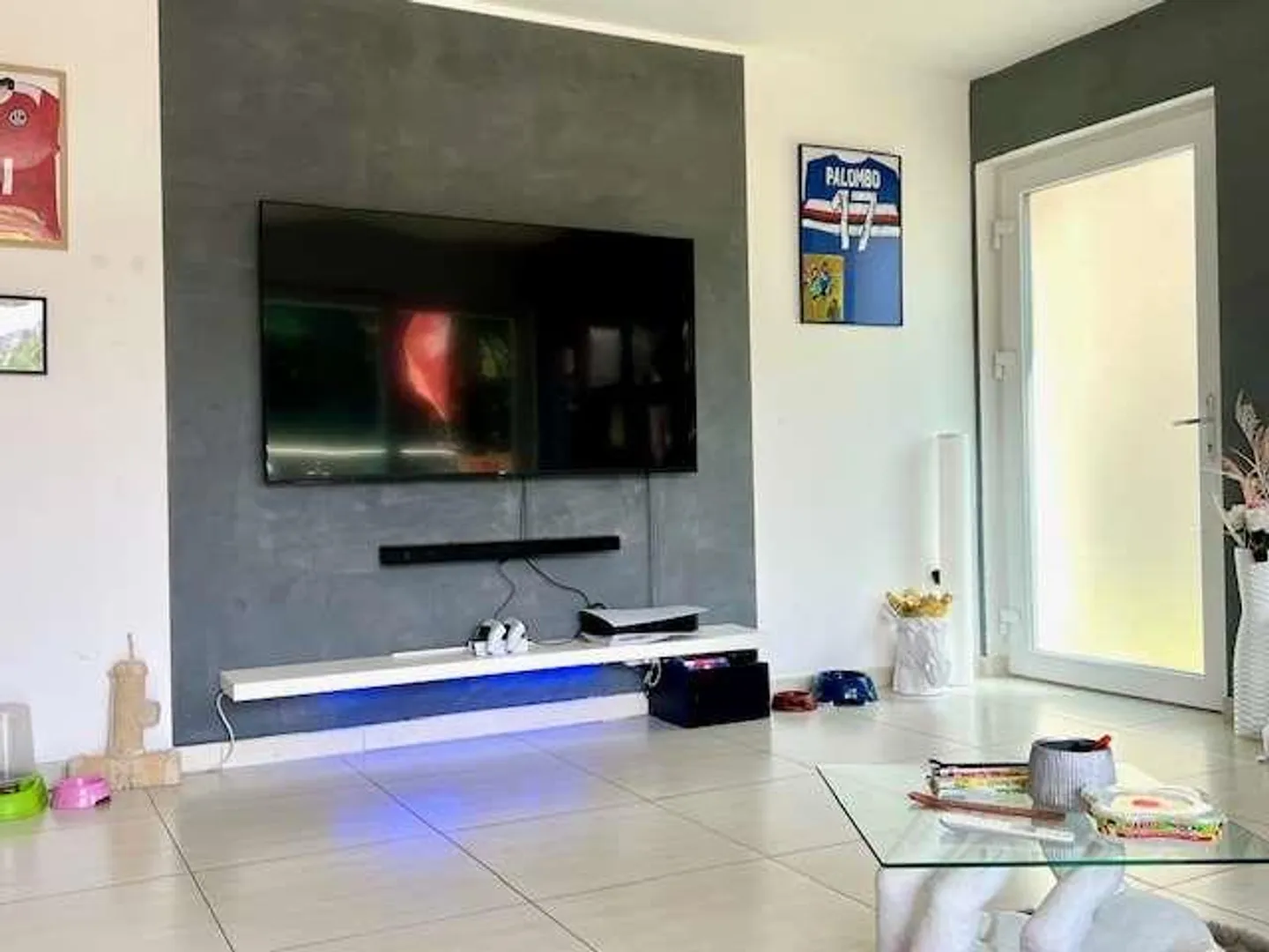 Appartamento con terrazza e giardino - Foto 10 di 13