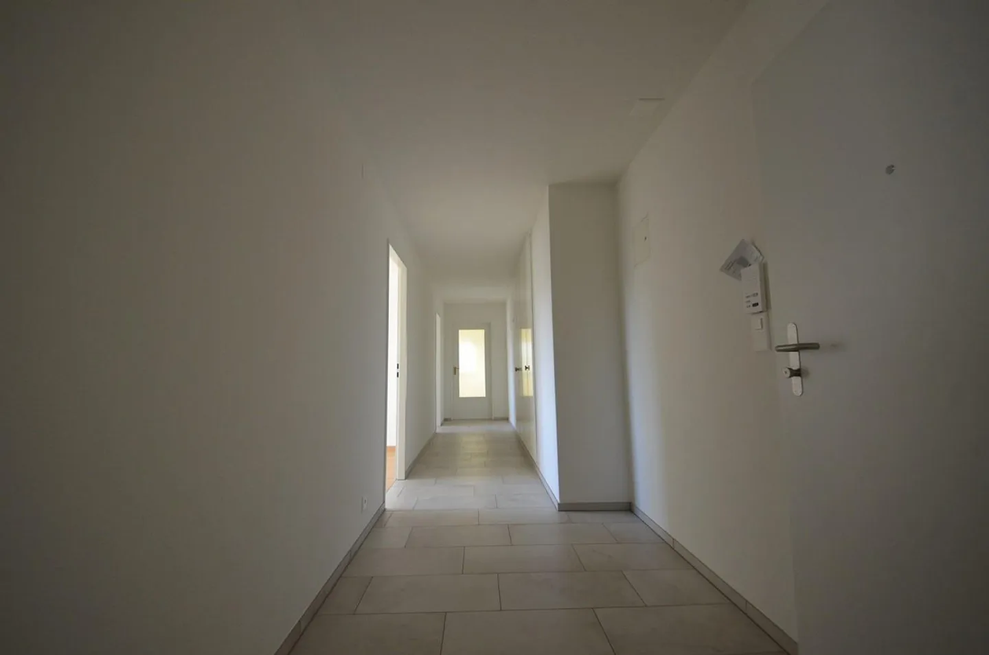 Great apartment with sunny balcony - Photo 6 of 6