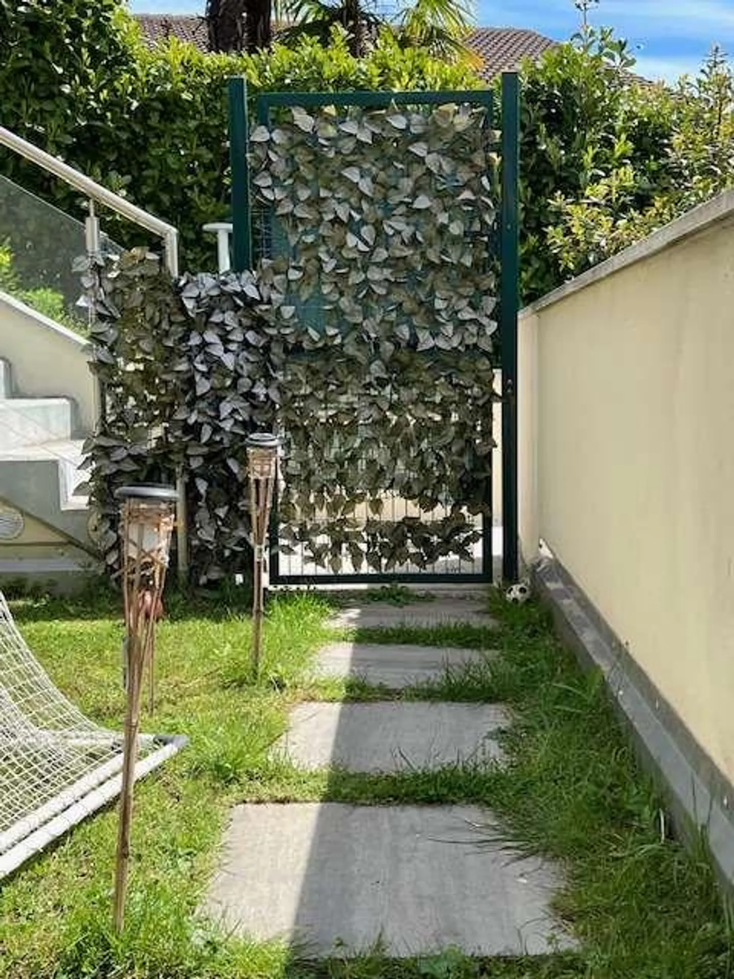 Appartamento con terrazza e giardino - Foto 12 di 13