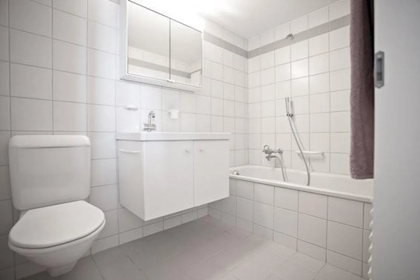 Sunny 4.5-room apartment on the ground floor awaits you! - Photo 5 of 6