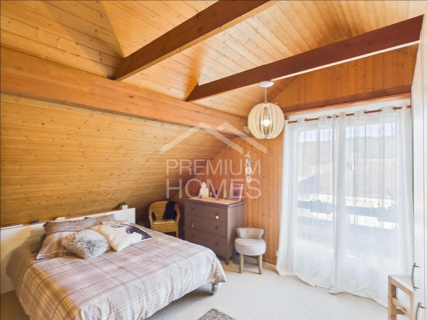 The perfect balance between comfort and serenity - Photo 6 of 9