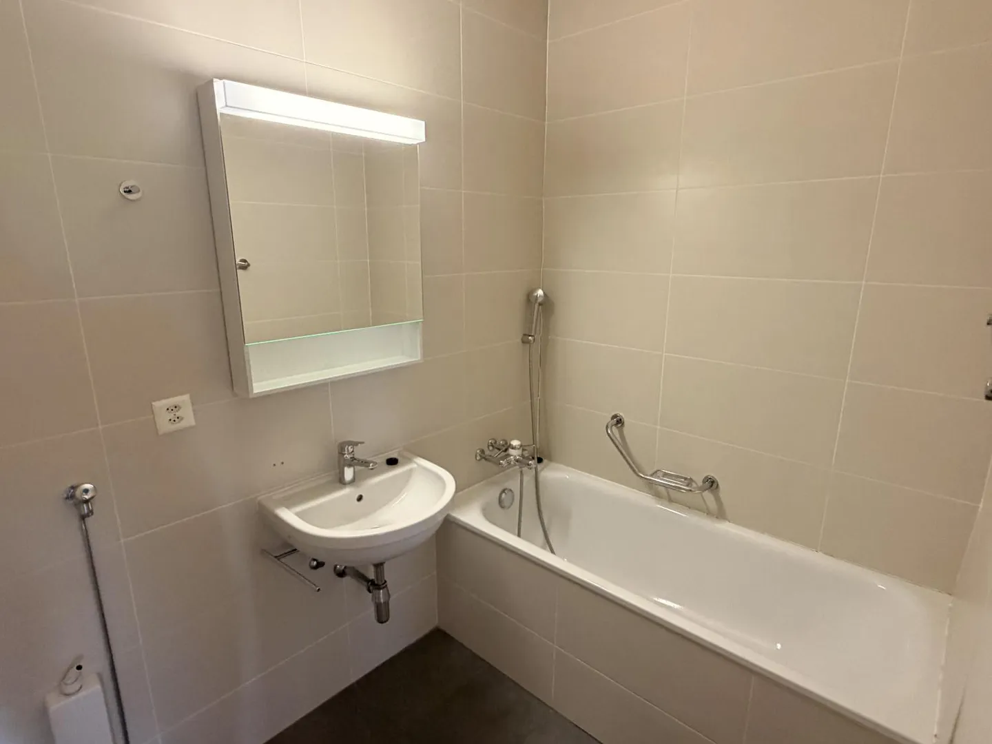 Appartamento 4.5 stanze - Foto 6 di 8