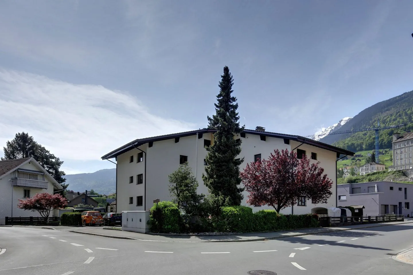gut geschnittene Wohnung mit Chemineé - Foto 1 von 13