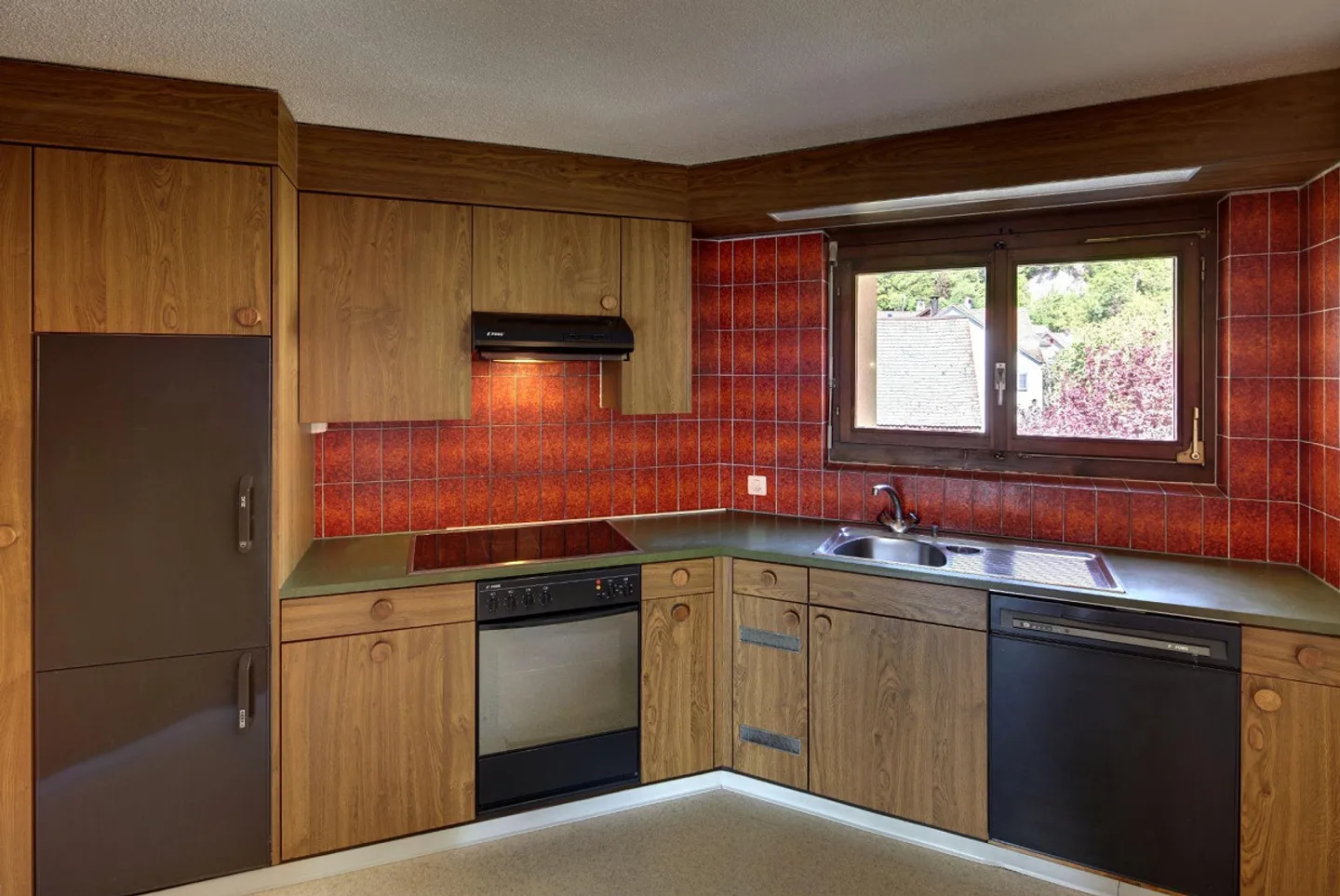 gut geschnittene Wohnung mit Chemineé - Foto 6 von 13