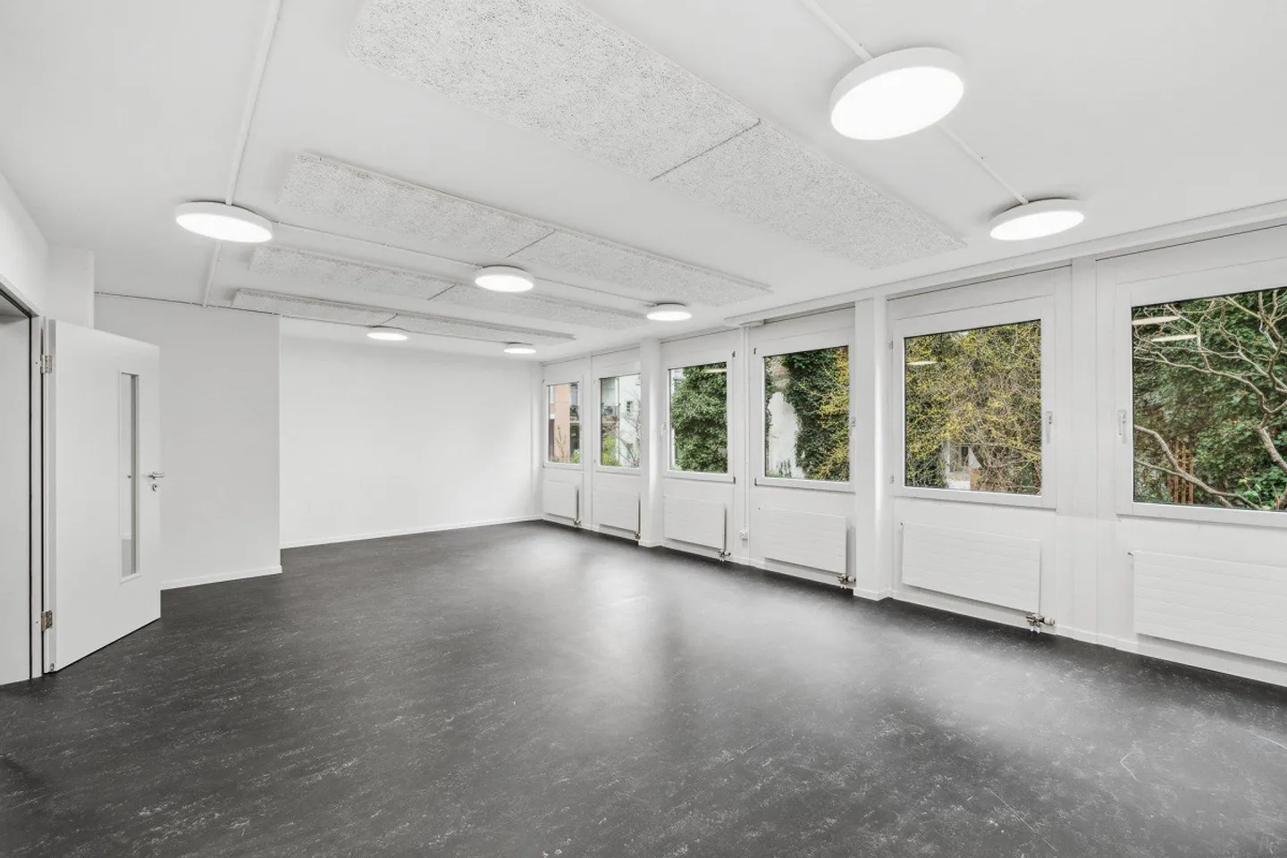 HAMMER SPACES - expanded office spaces - Photo 4 of 9