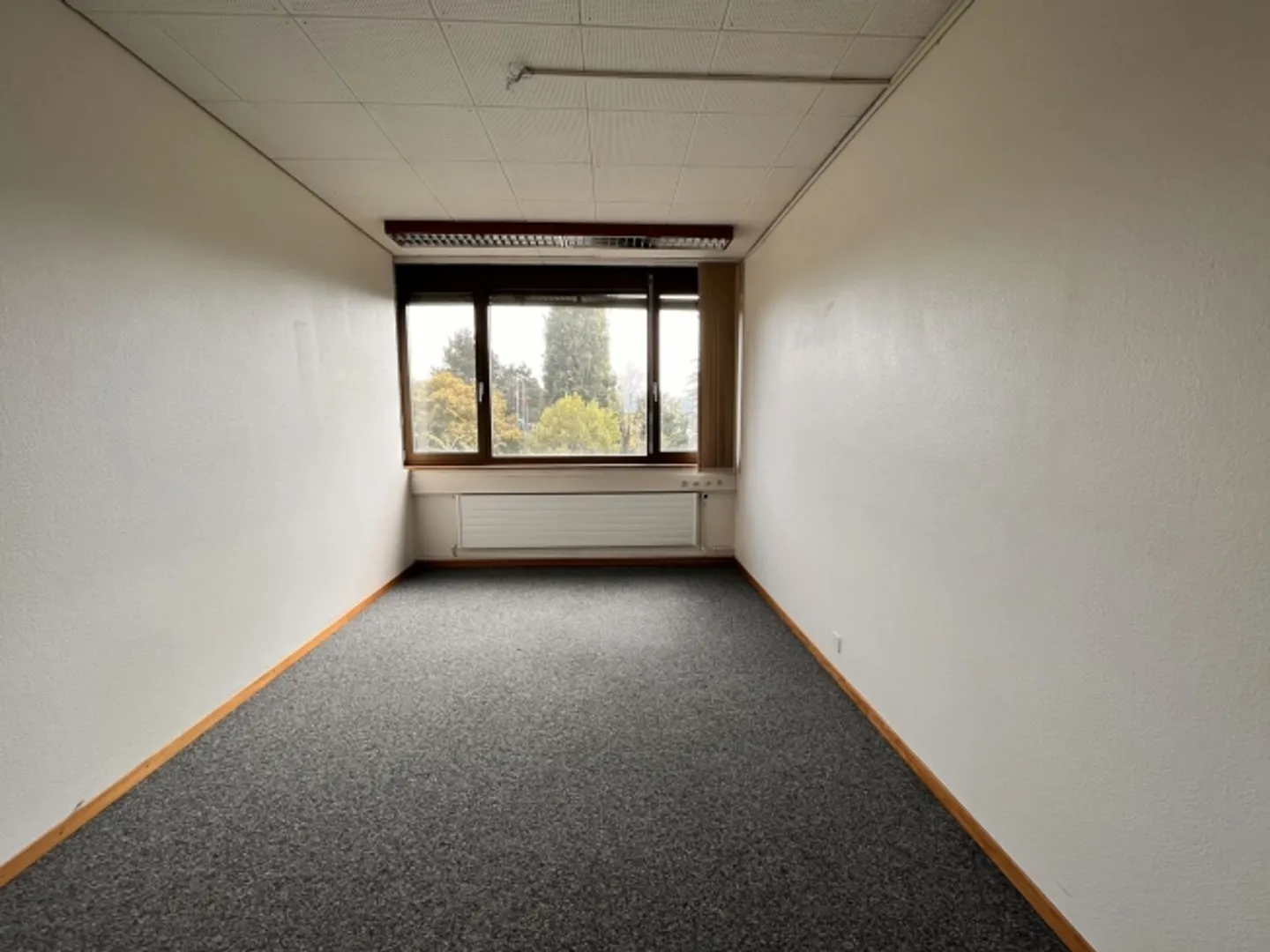 «Bureau de 50 à 400 m2 - Bail flexible» - Photo 4 sur 4