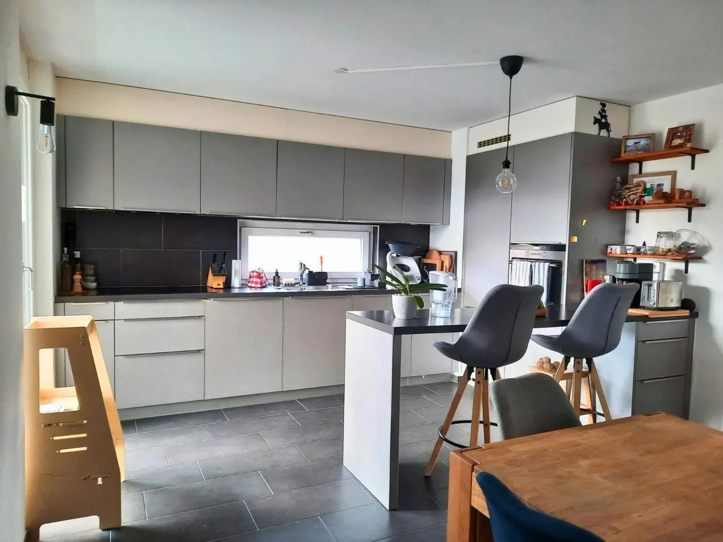 Appartamento con 4.5 stanze al 1° piano di circa 110m2 - Foto 4 di 11