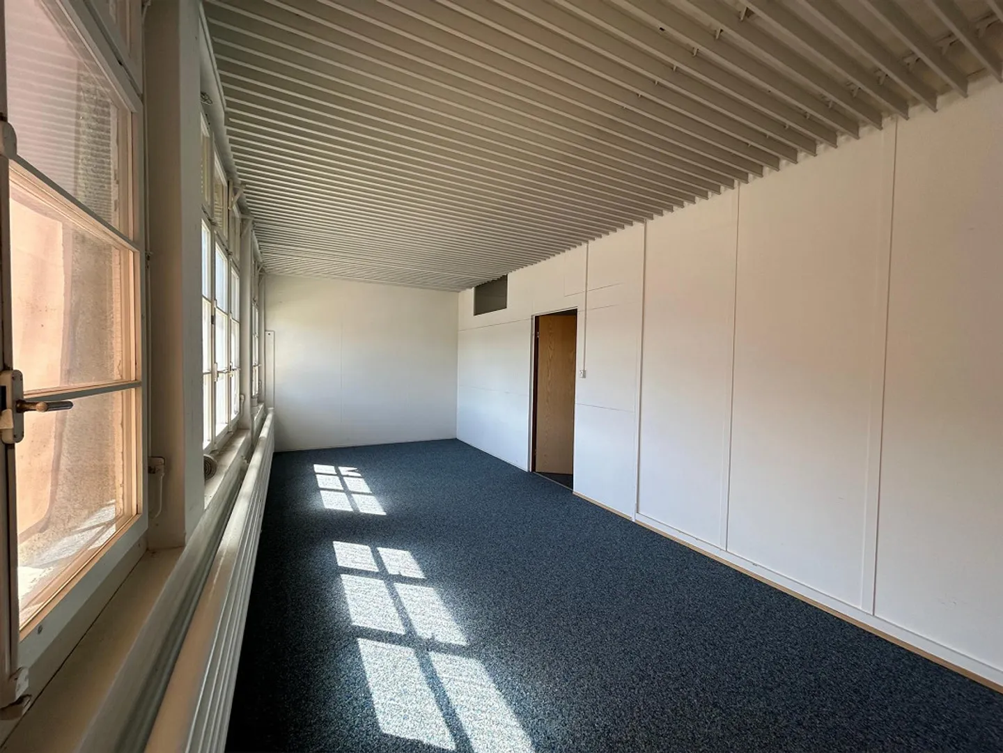Interim Use of Multiple Office Spaces, Also Available for Individual Rental in Bubendorf - Photo 4 of 7
