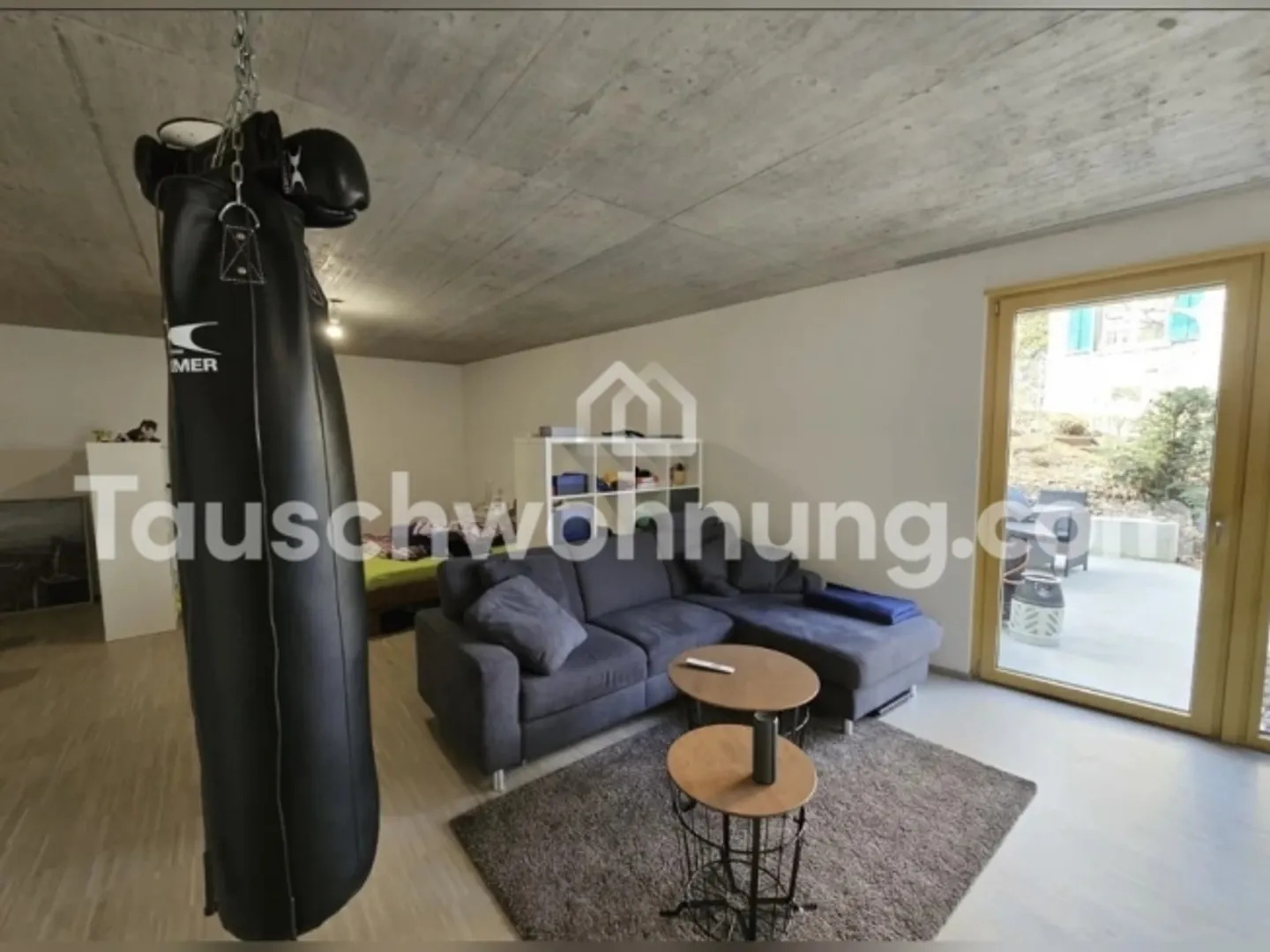 Large modern 1-room apartment - Photo 2 of 7