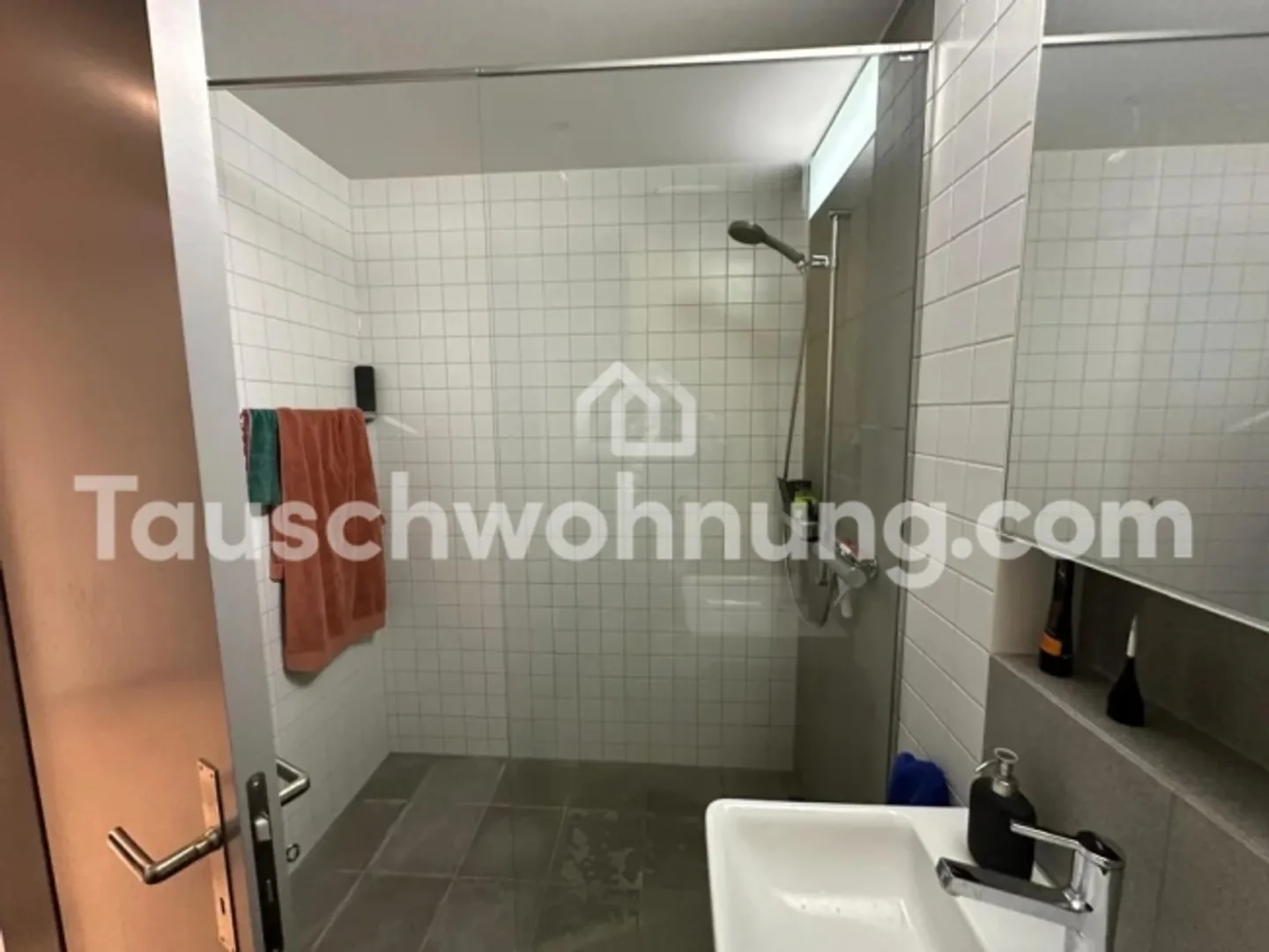 Large modern 1-room apartment - Photo 5 of 7