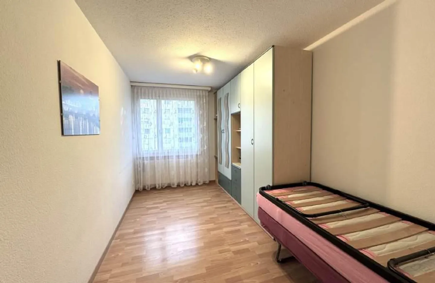 111m² 4.5-room family apartment: 2 balconies, 2 bathrooms, lift, underground garage - Photo 9 of 29