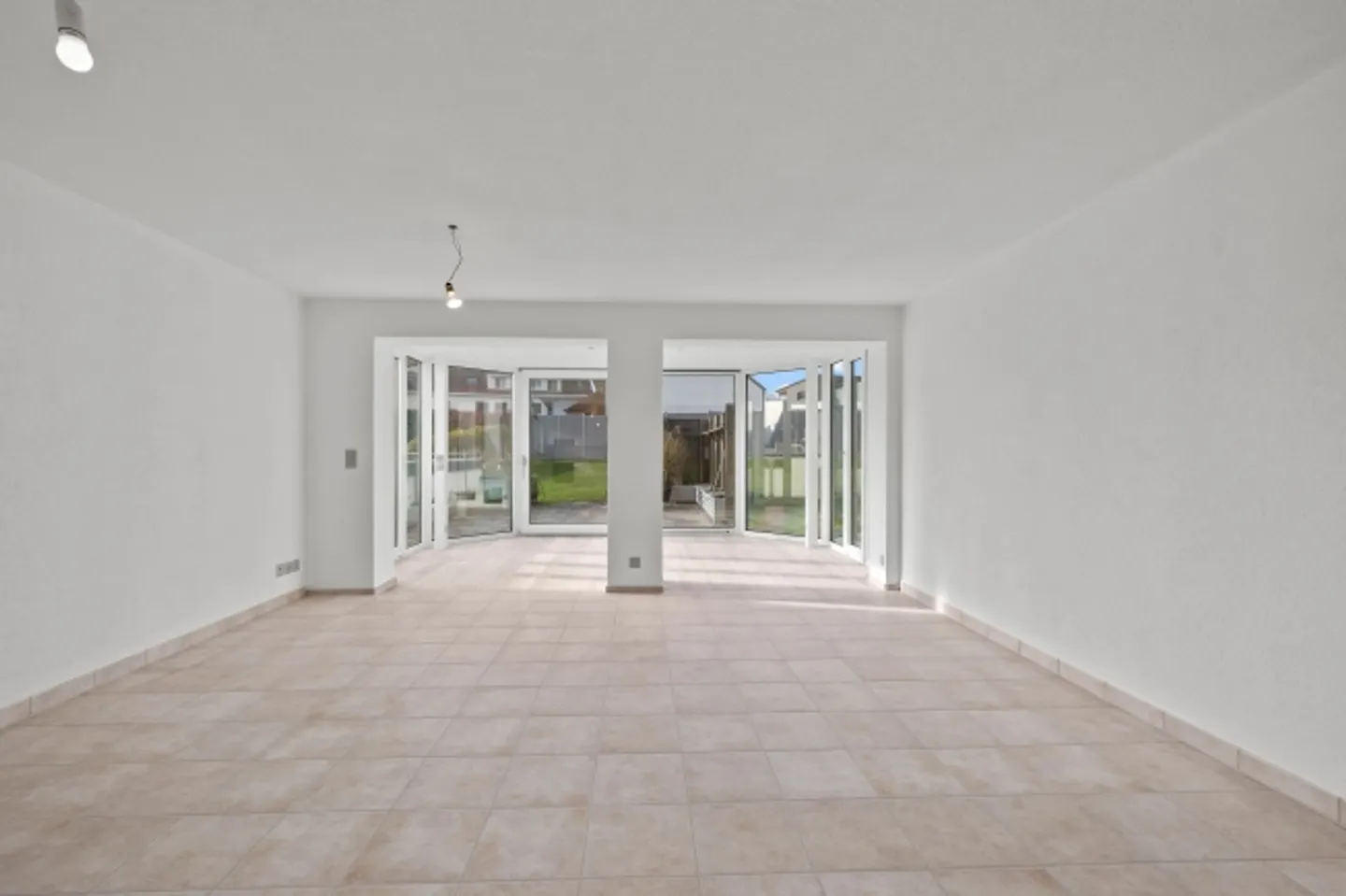 Appartamento in vendita - Foto 3 di 13