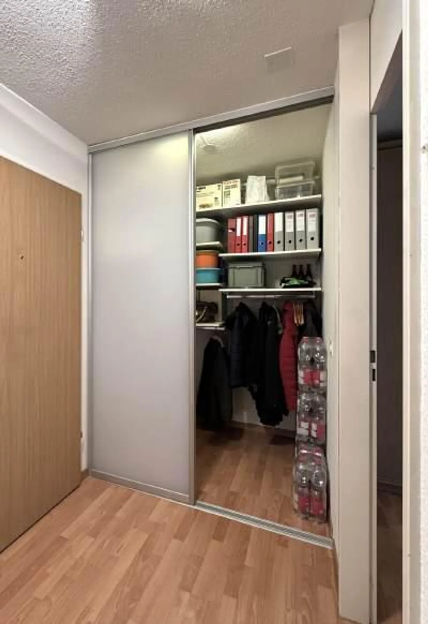 111m² 4.5-room family apartment: 2 balconies, 2 bathrooms, lift, underground garage - Photo 15 of 29