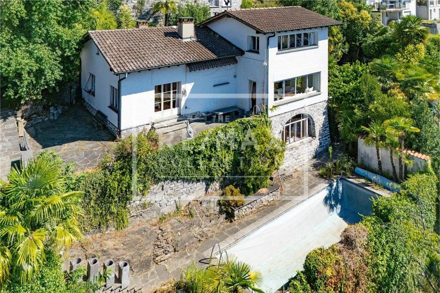 Villa in a privileged position in Ascona with lake view - Photo 5 of 9
