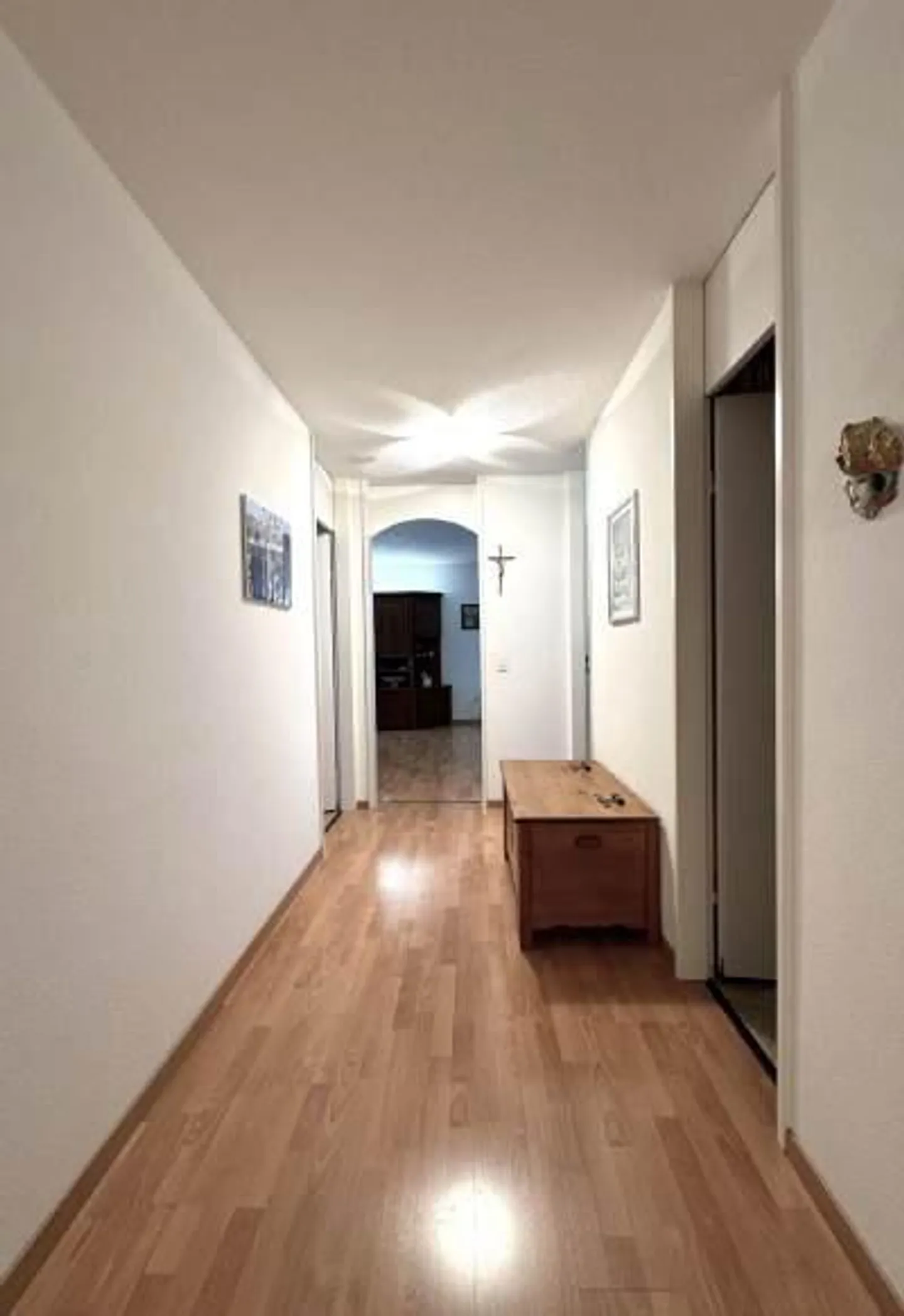 111m² 4.5-room family apartment: 2 balconies, 2 bathrooms, lift, underground garage - Photo 16 of 29