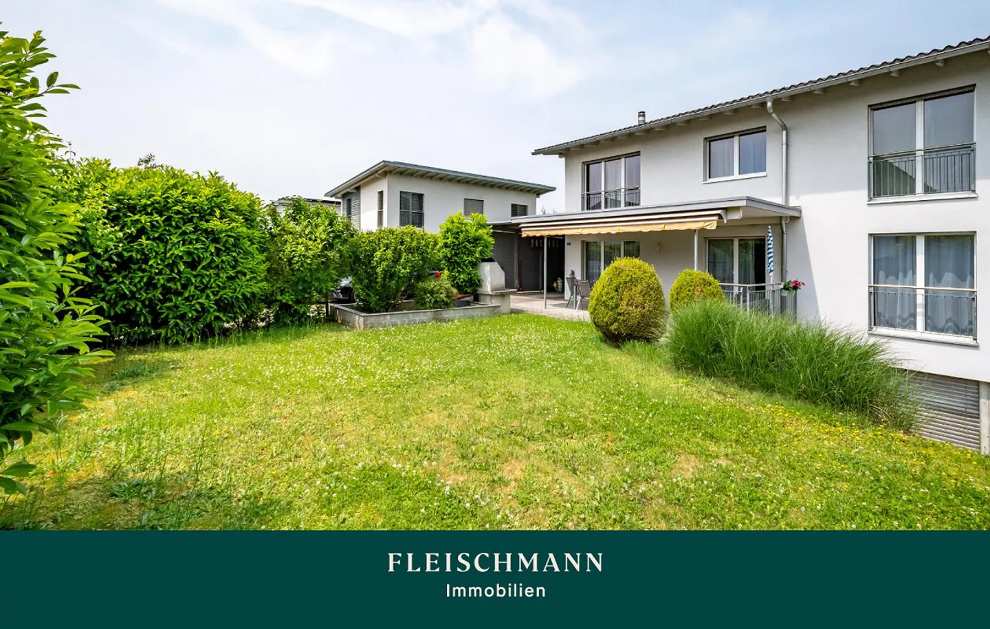 Semi-Detached Family House in Family-Friendly Residential Area - Photo 2 of 18
