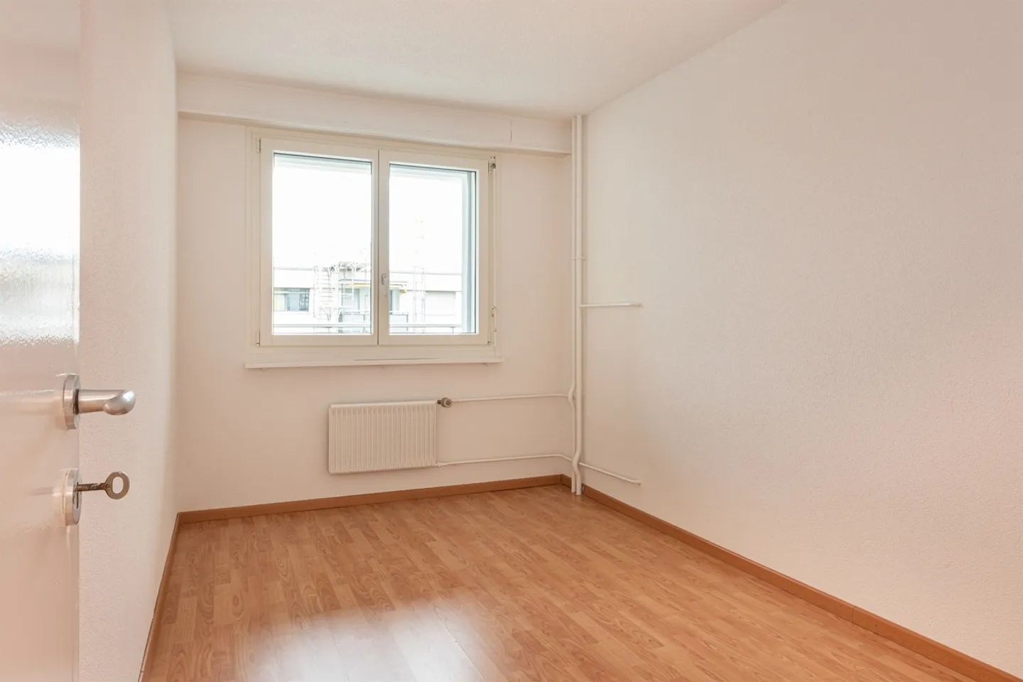Rent without deposit - Nearly new apartment in a preferred location! - Photo 7 of 8