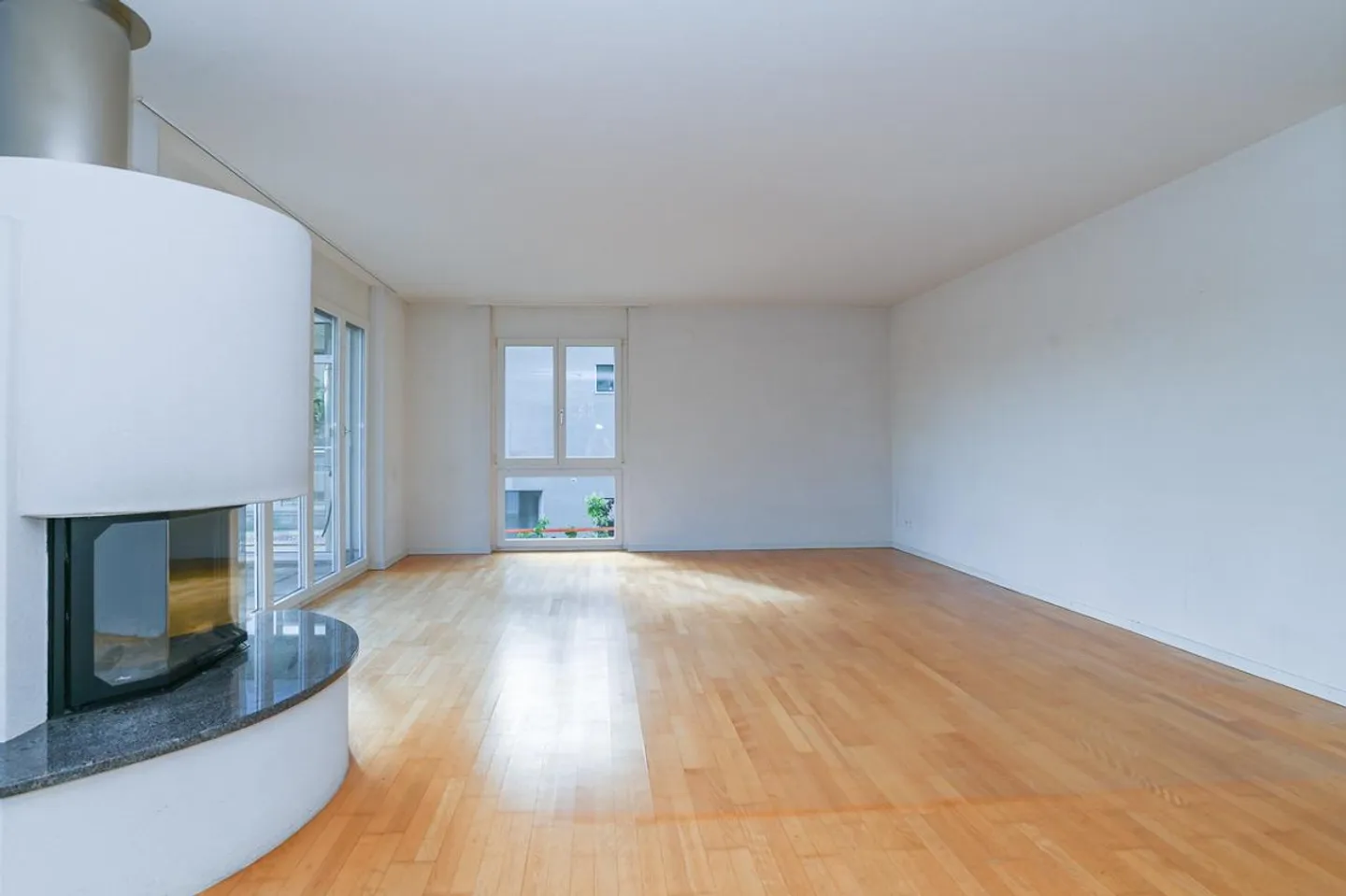 Charmante Attikawohnung mit Aussicht - Foto 4 von 18