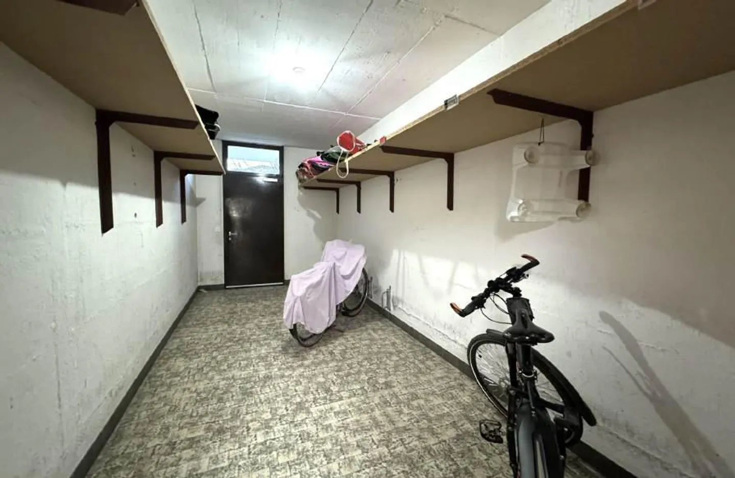111m² 4.5-room family apartment: 2 balconies, 2 bathrooms, lift, underground garage - Photo 25 of 29