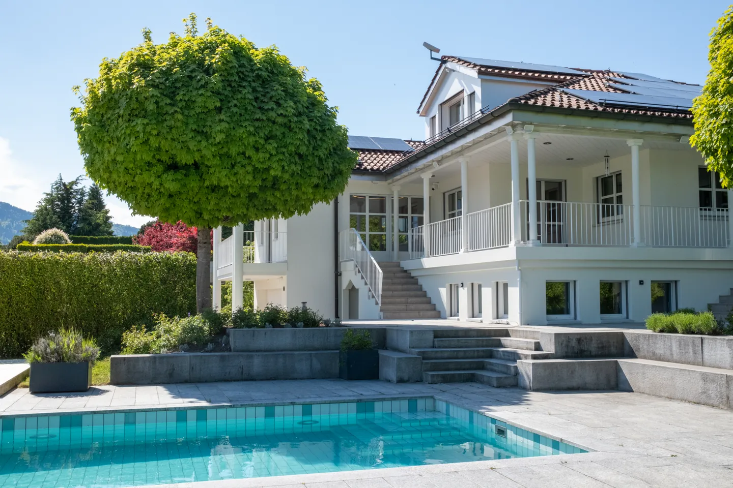 Villa di Lusso con Vista Alpina - Foto 1 di 17